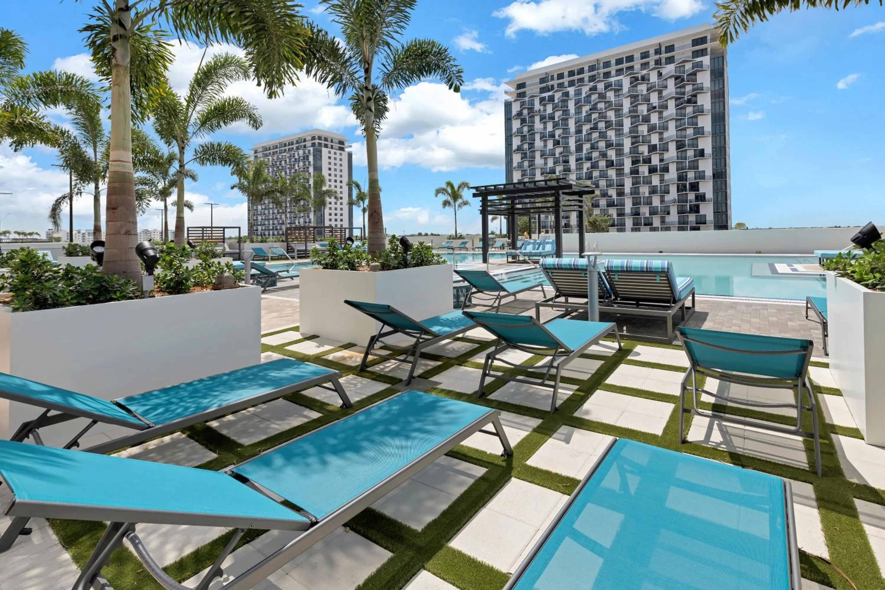 Swimming pool in Provident Grand Luxury Short-Term Residences