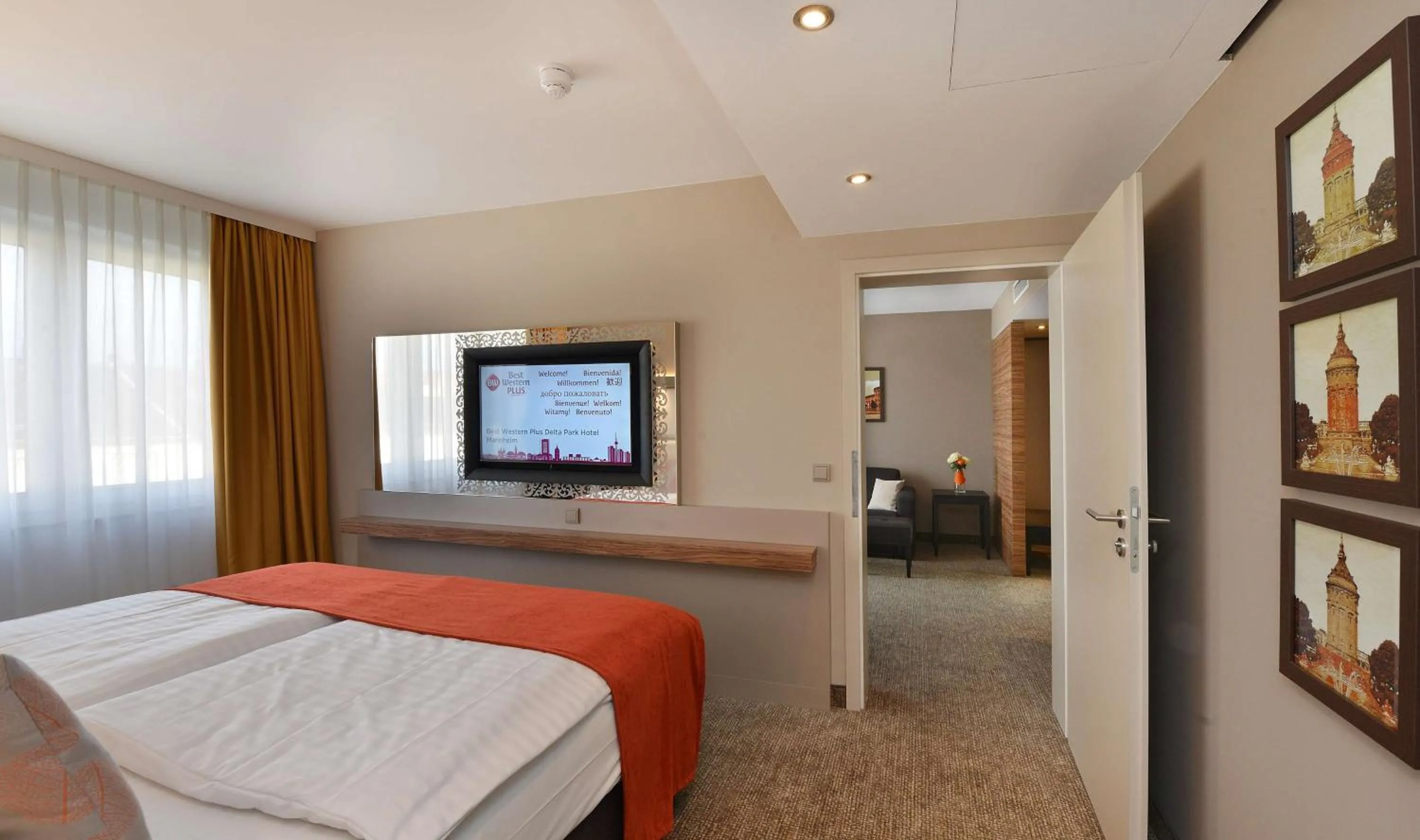 Bedroom, Bed in Best Western Plus Delta Park Hotel