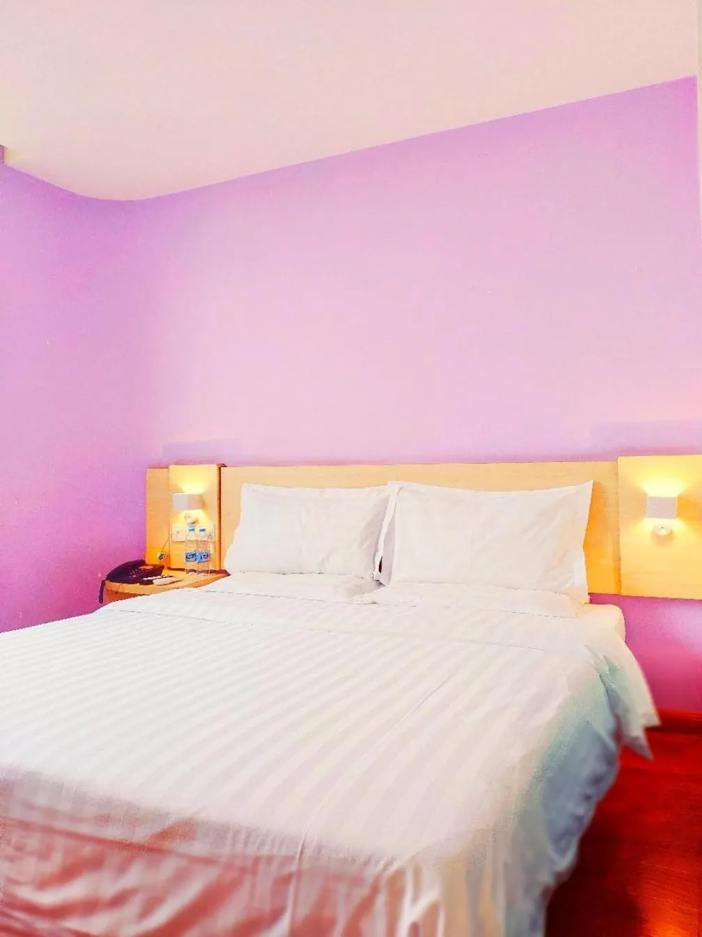 Bed in 7Days Inn ChengDu RenShou Shuyuan Road Haochi Street