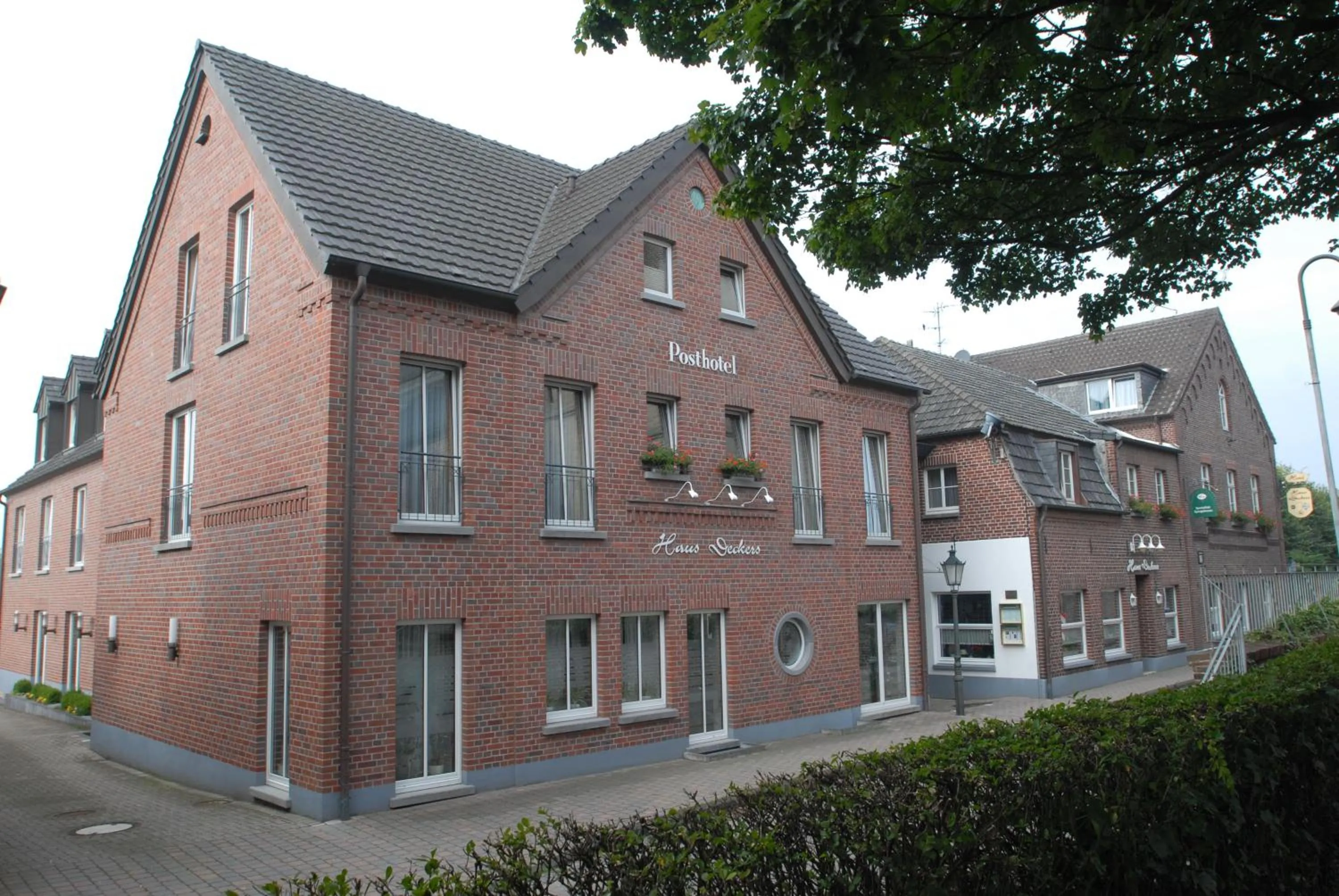 Property building in Hotel Haus Deckers