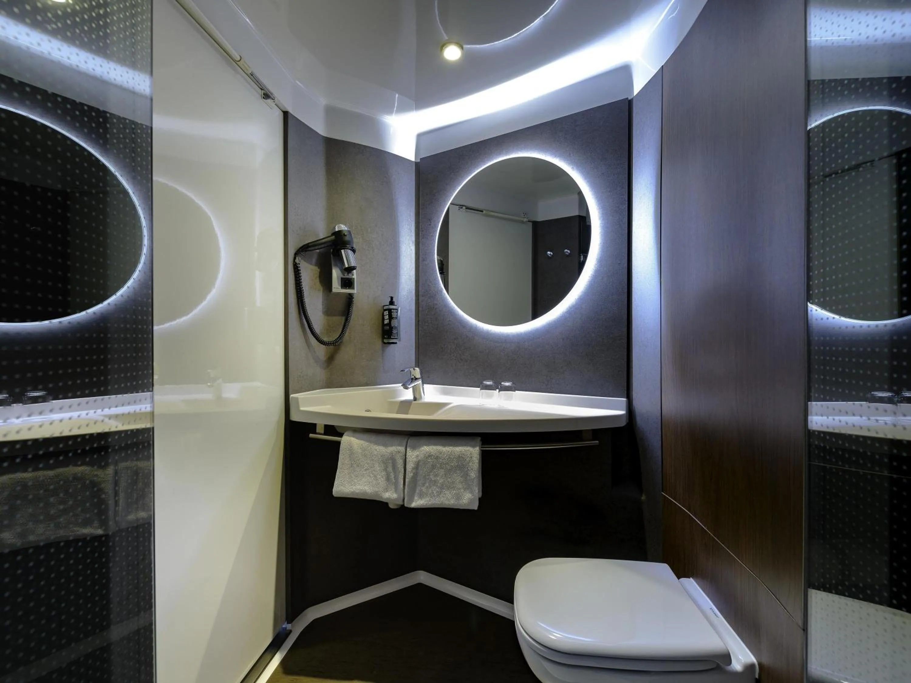 Bedroom in ibis München Parkstadt Schwabing