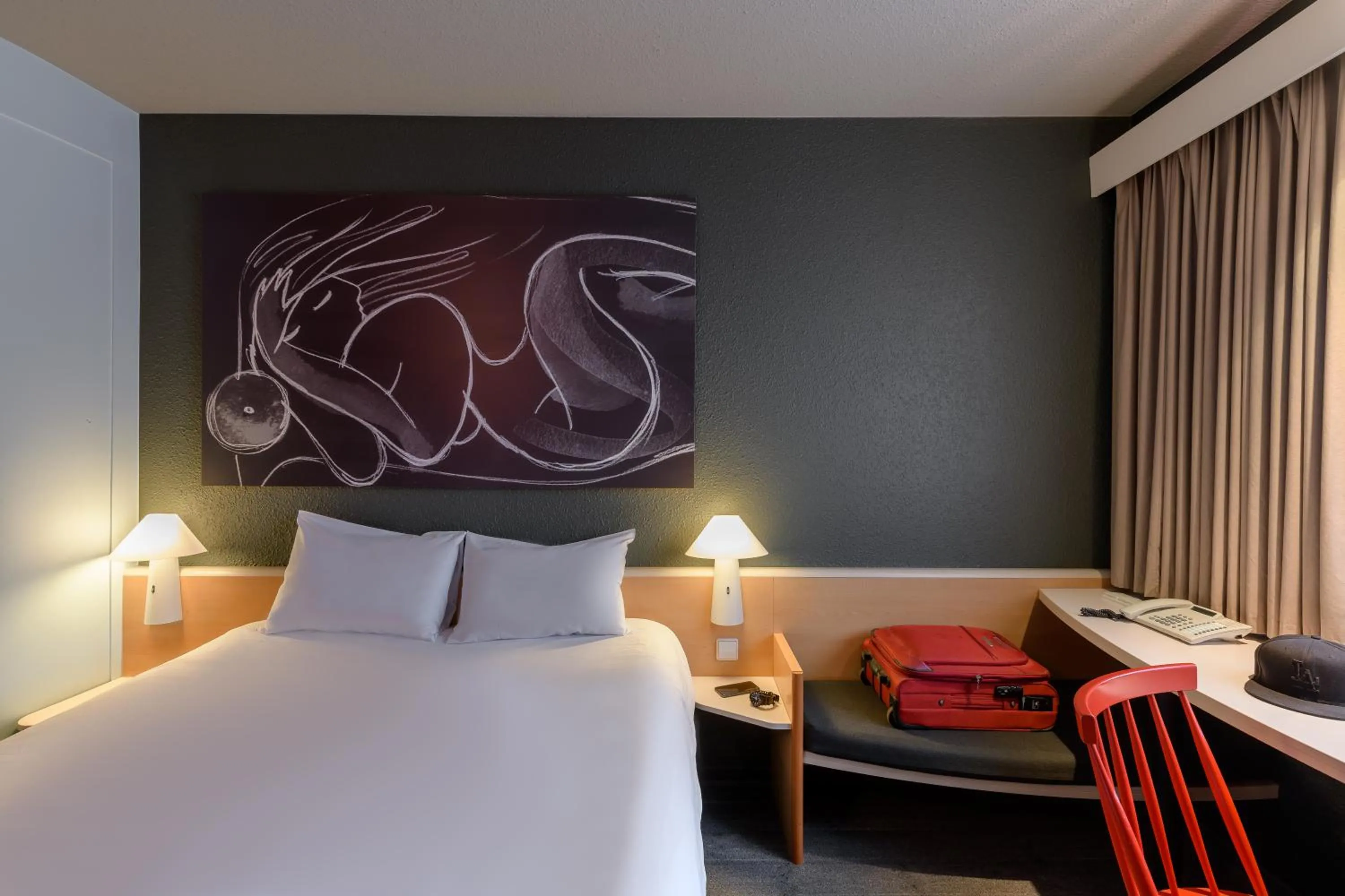 Photo of the whole room, Bed in ibis München Parkstadt Schwabing