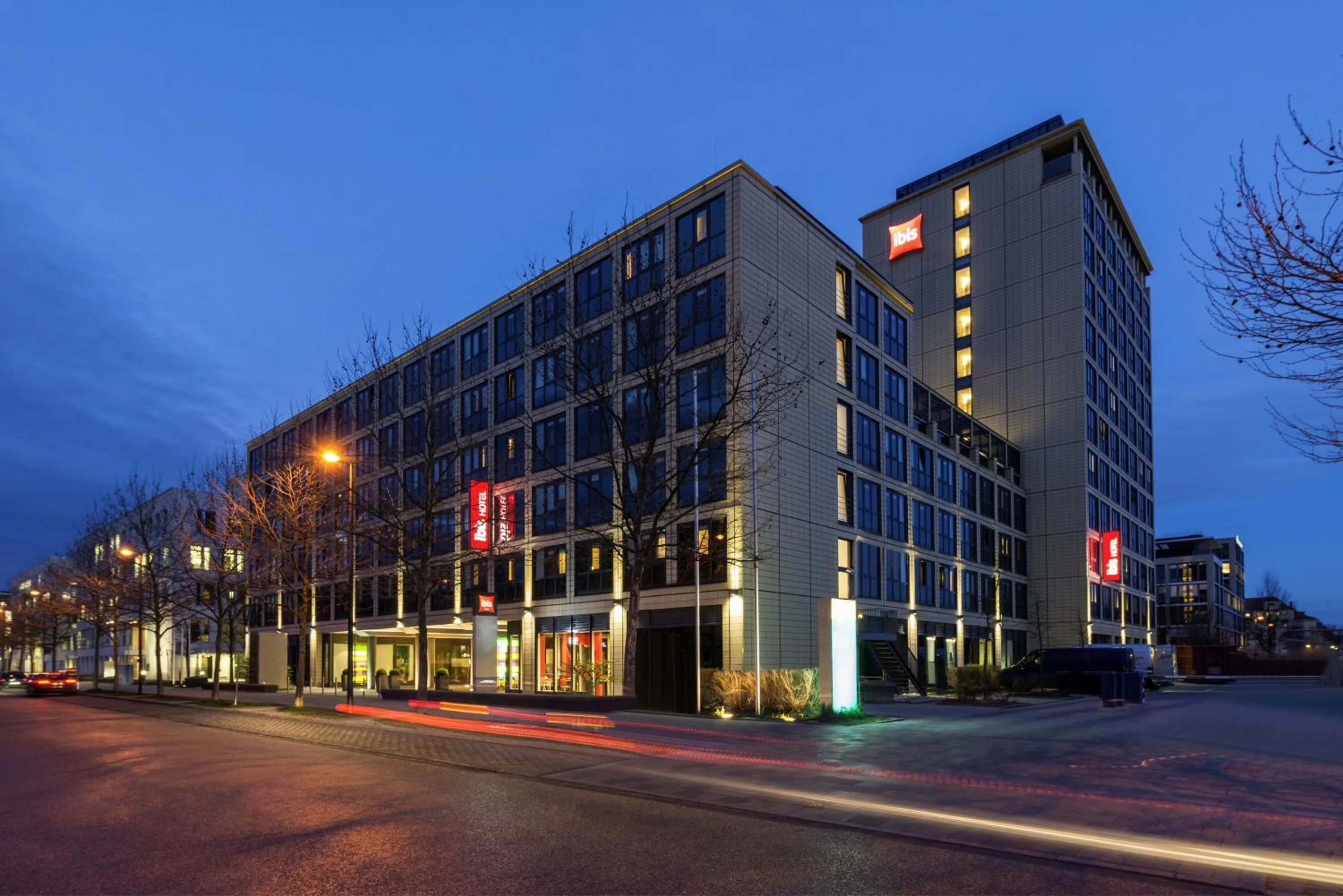 Property building in ibis München Parkstadt Schwabing