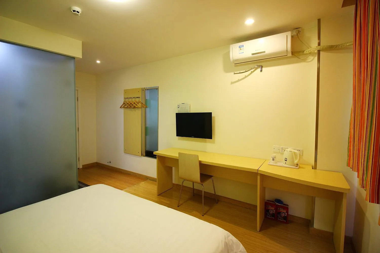 Bed in 7Days Inn Zhuhai Doumen district government pedestrian street