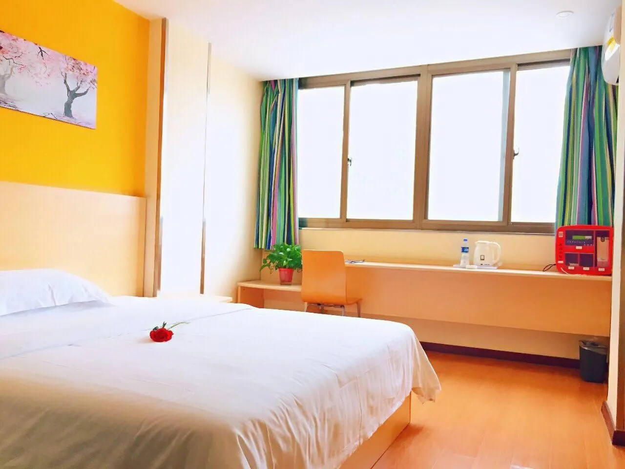 7Days Inn Hanzhong Tianhan Avenue South Station