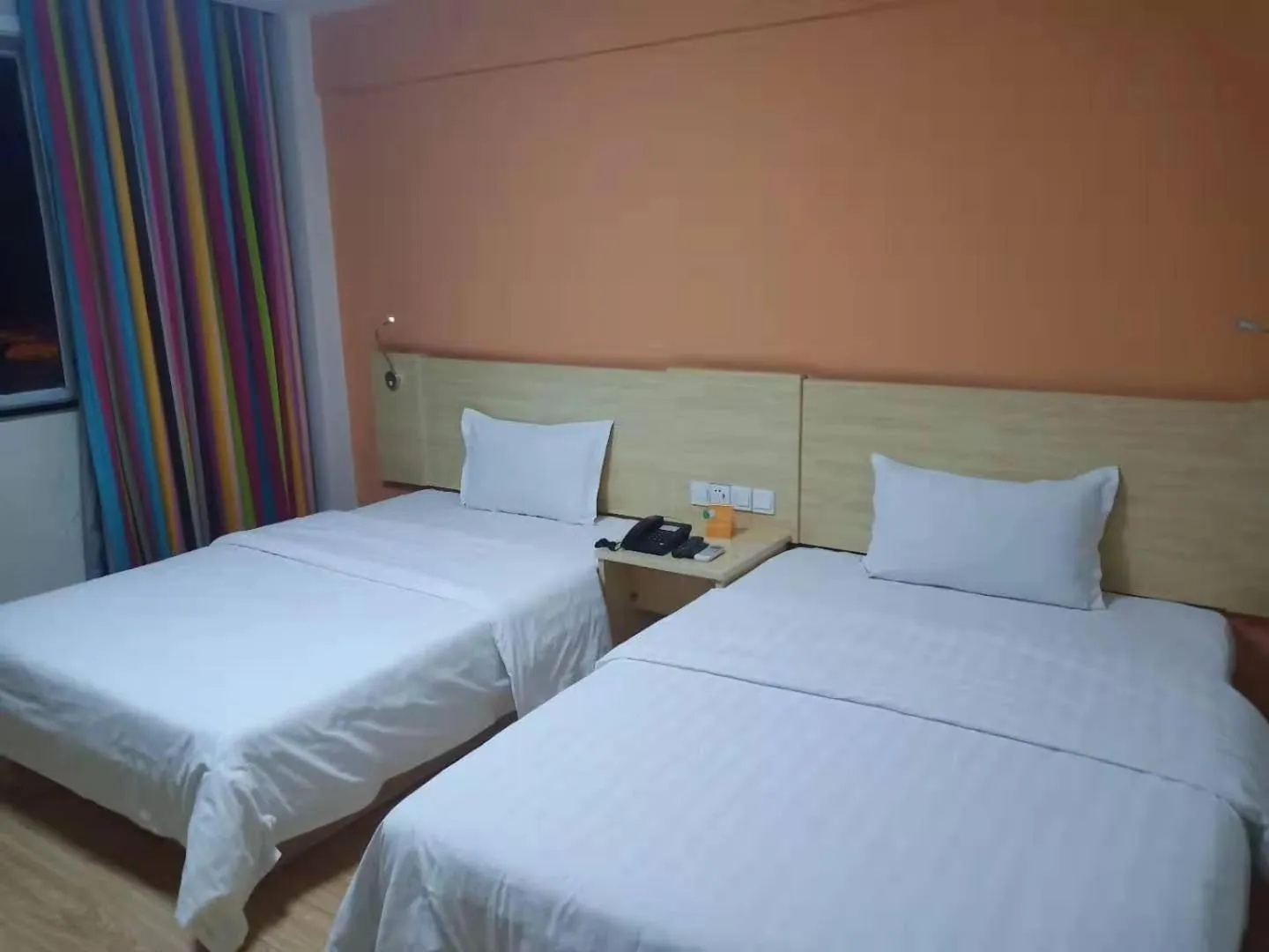 Bed in 7Days Inn Zibo Dongsi Road Shengshi Xincheng