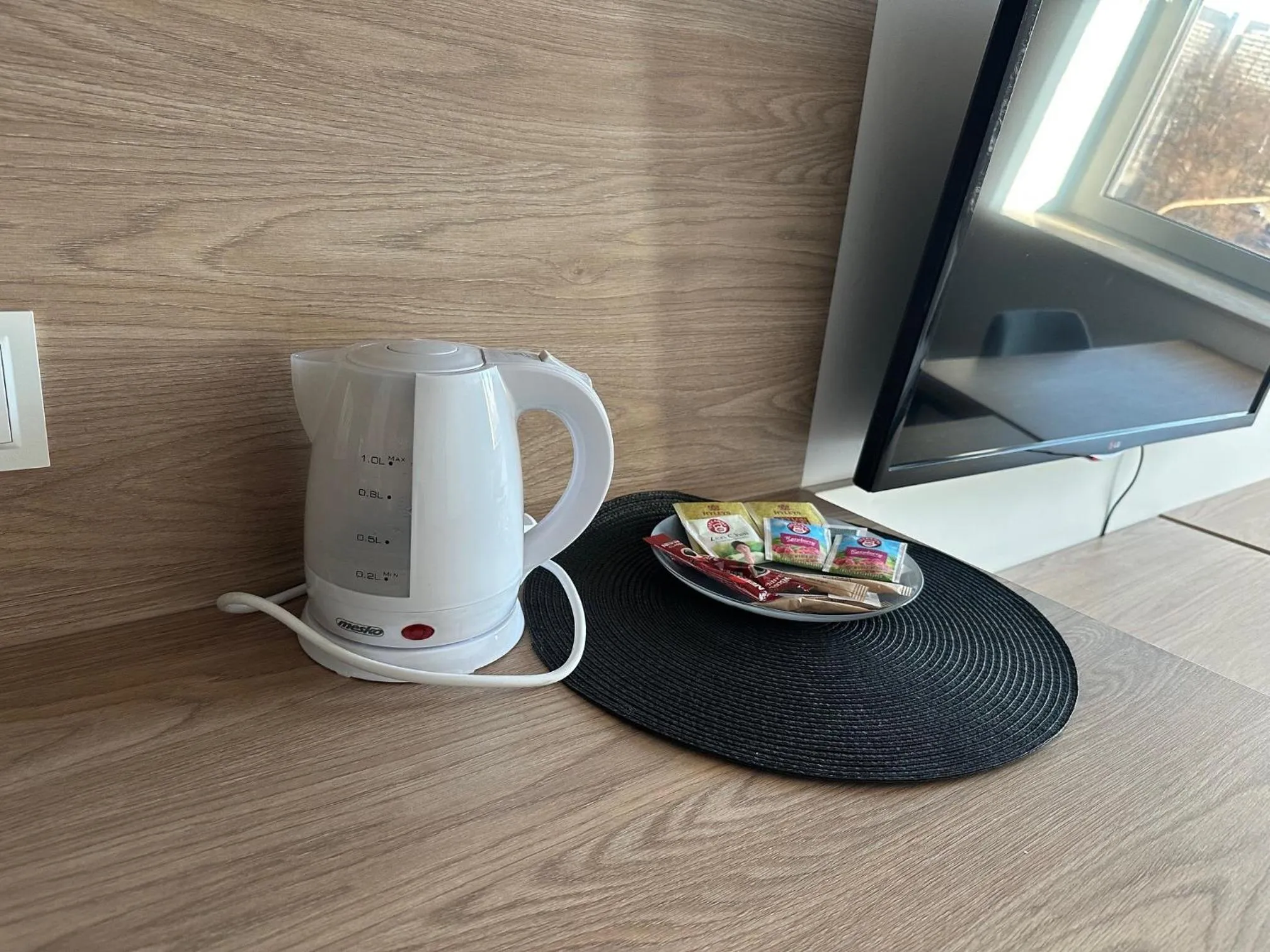 Coffee/tea facilities in Starter III