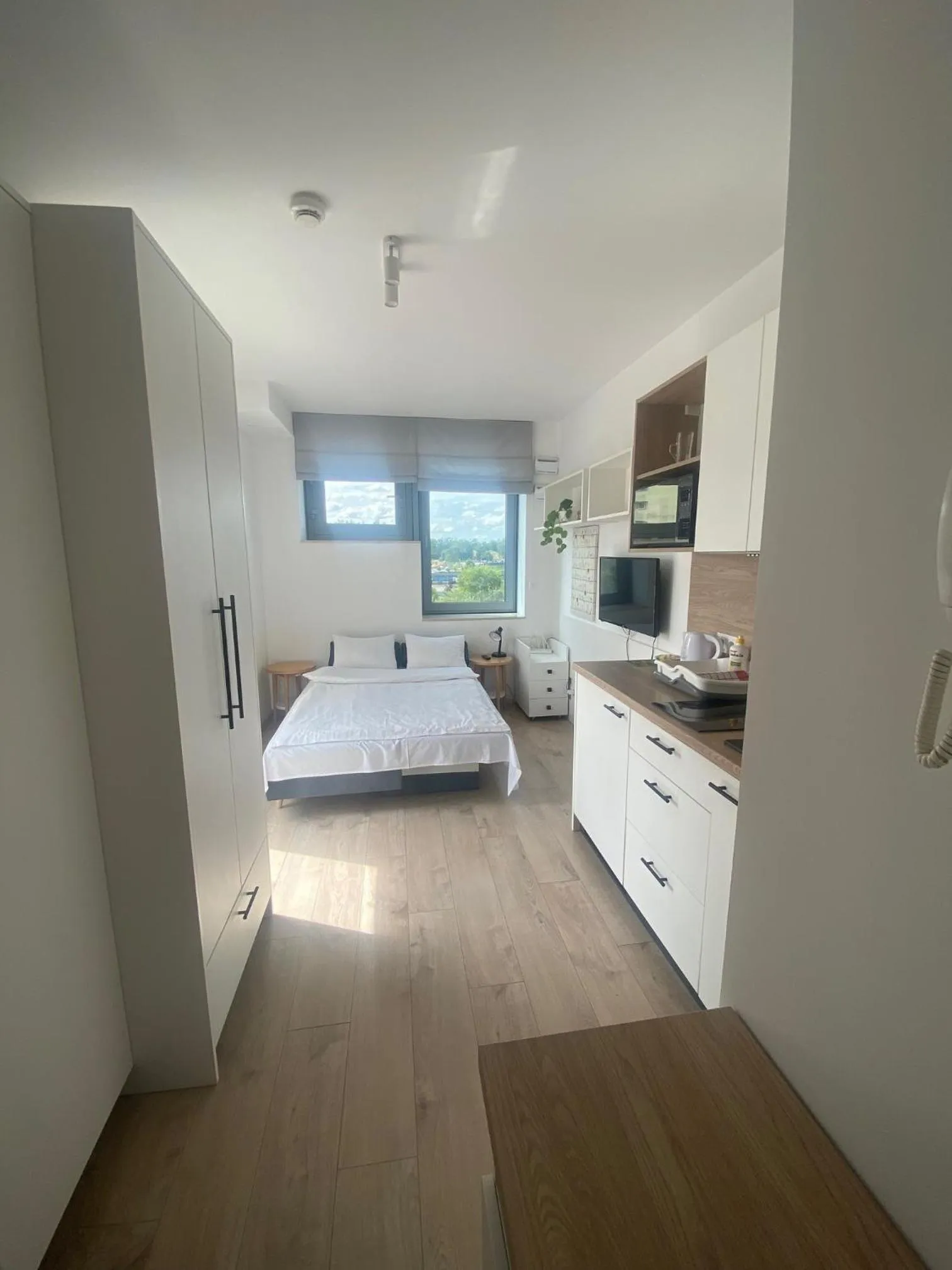 Kitchen or kitchenette, Bed in Starter III