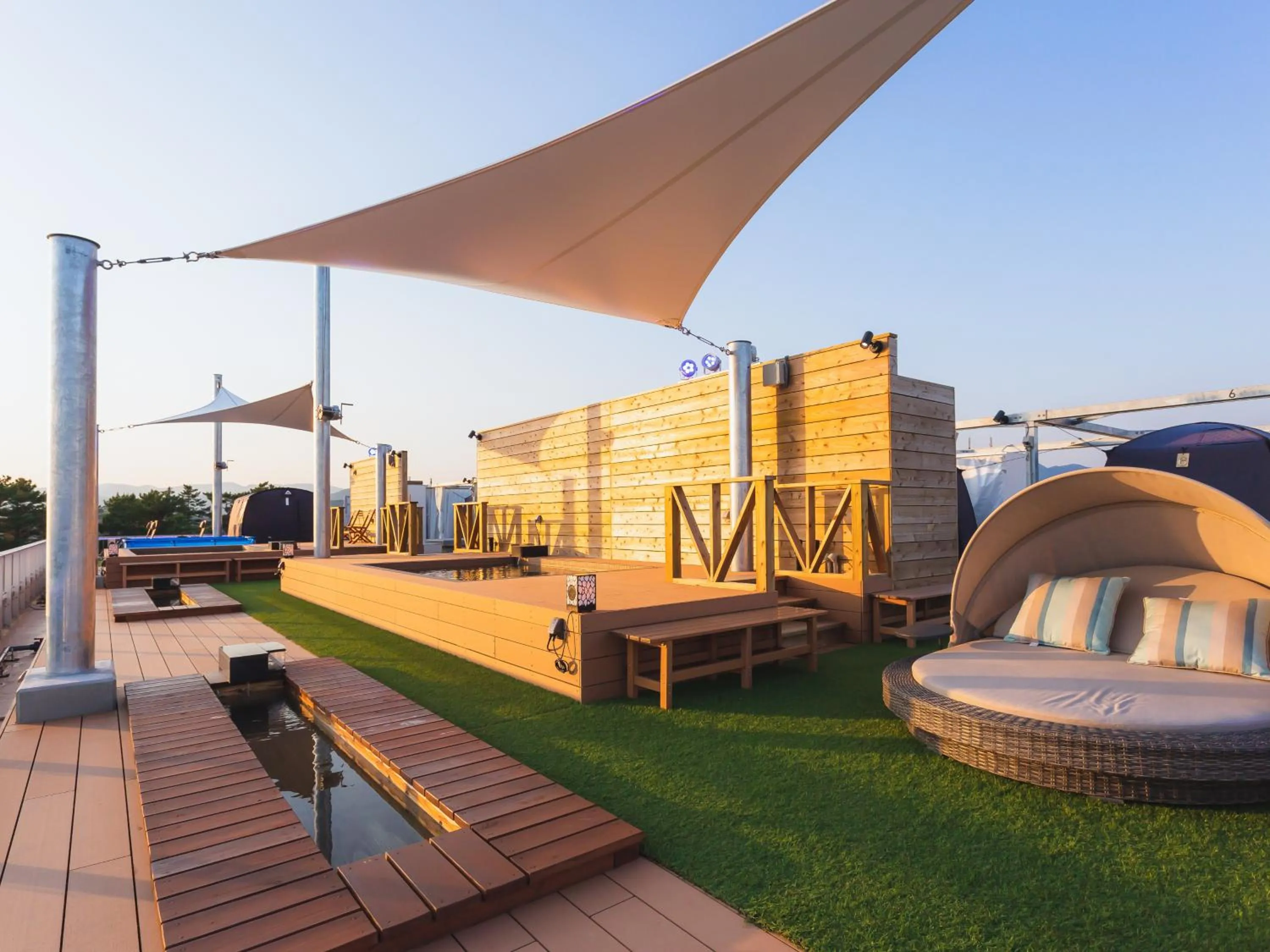 Hot Spring Bath in Fukiagehama Field Hotel