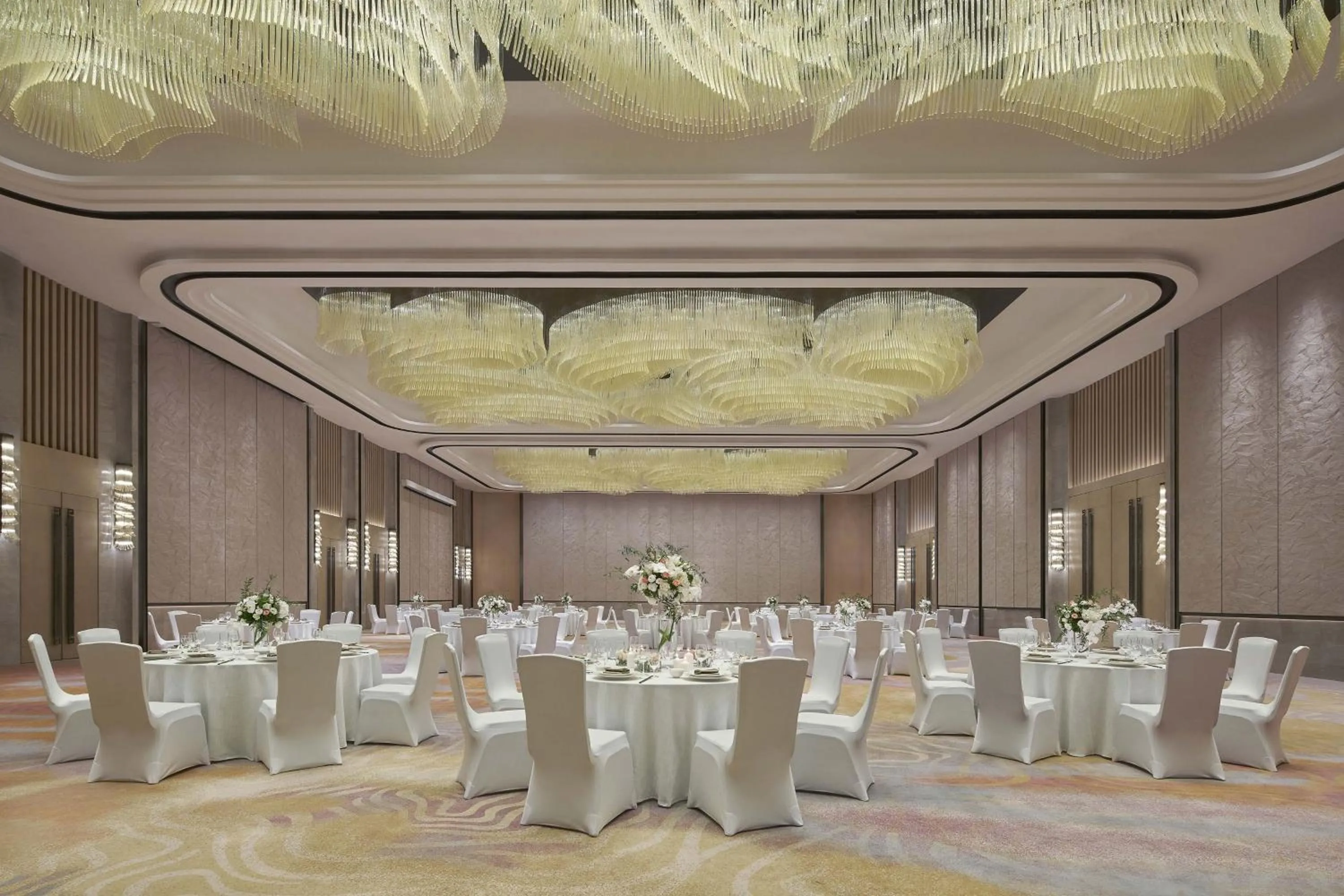 Meeting/conference room in Four Points by Sheraton Guiyang, Huaxi