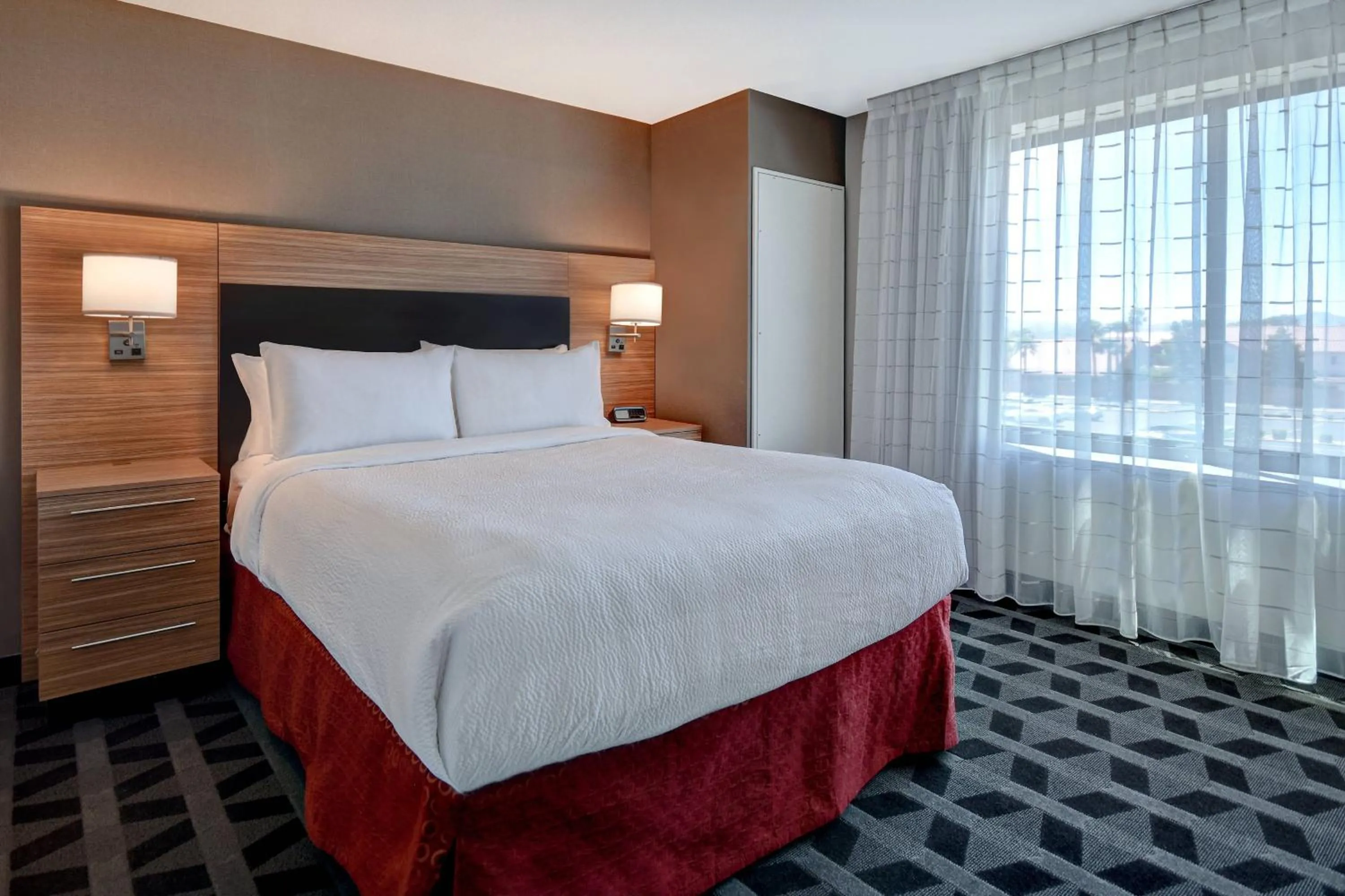 Bedroom, Bed in TownePlace Suites Las Vegas Airport South