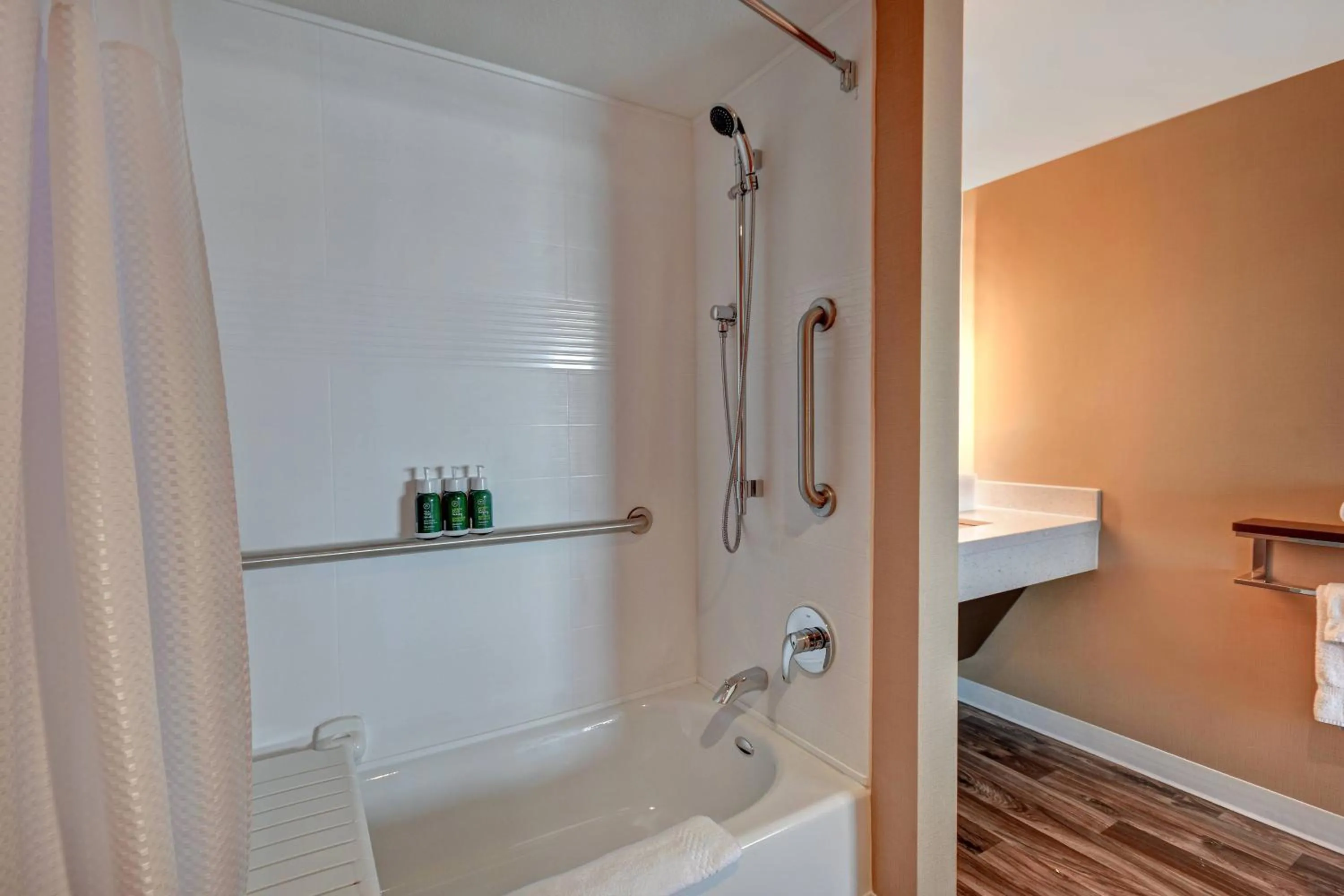 Bathroom in TownePlace Suites Las Vegas Airport South