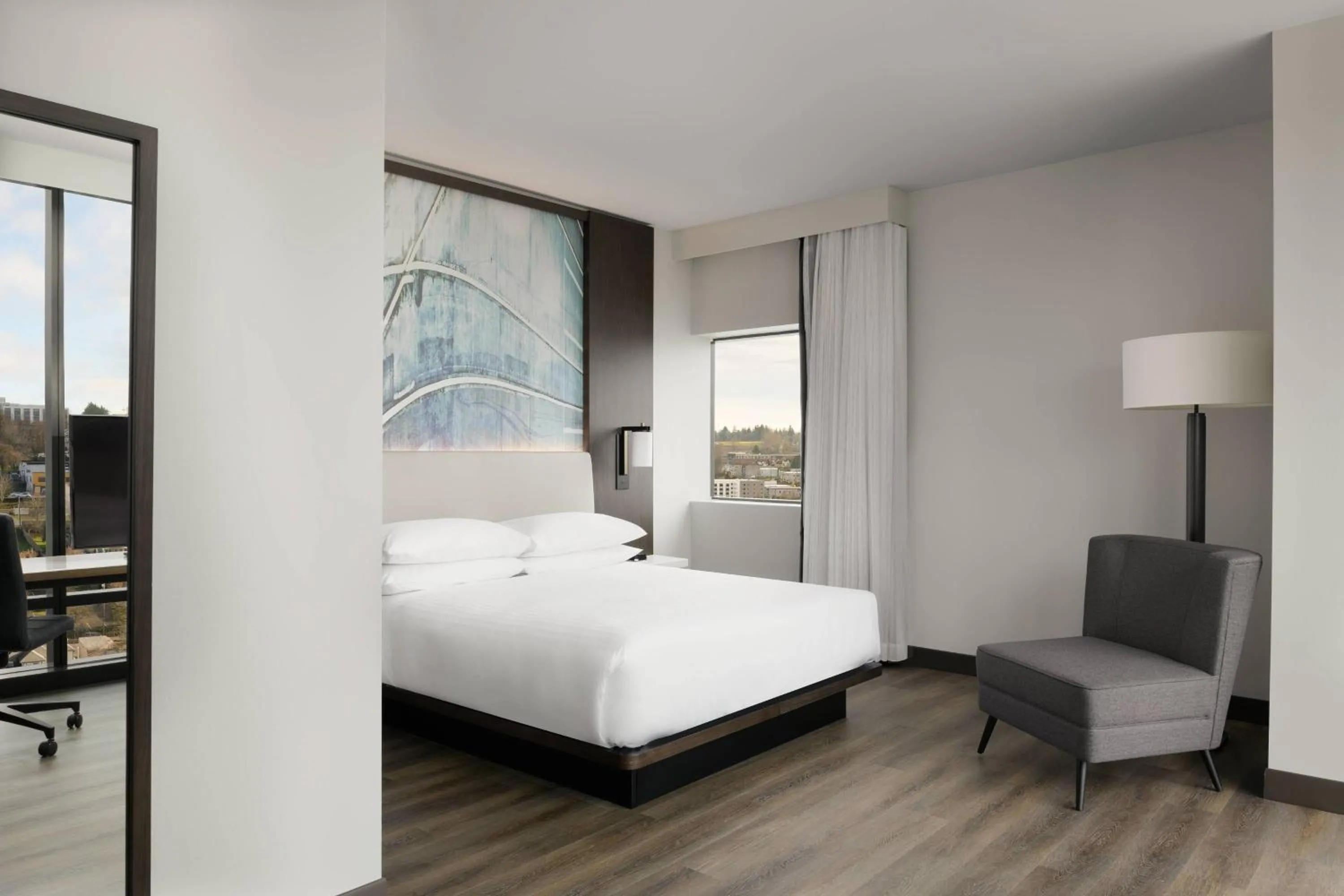 Photo of the whole room, Bed in Marriott Tacoma Downtown