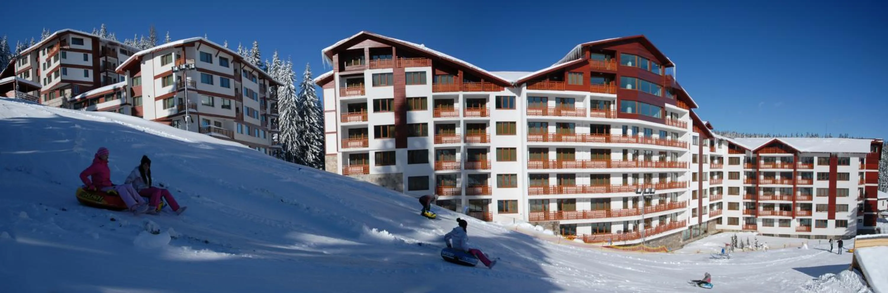 Property building in Aparthotel Forest Nook