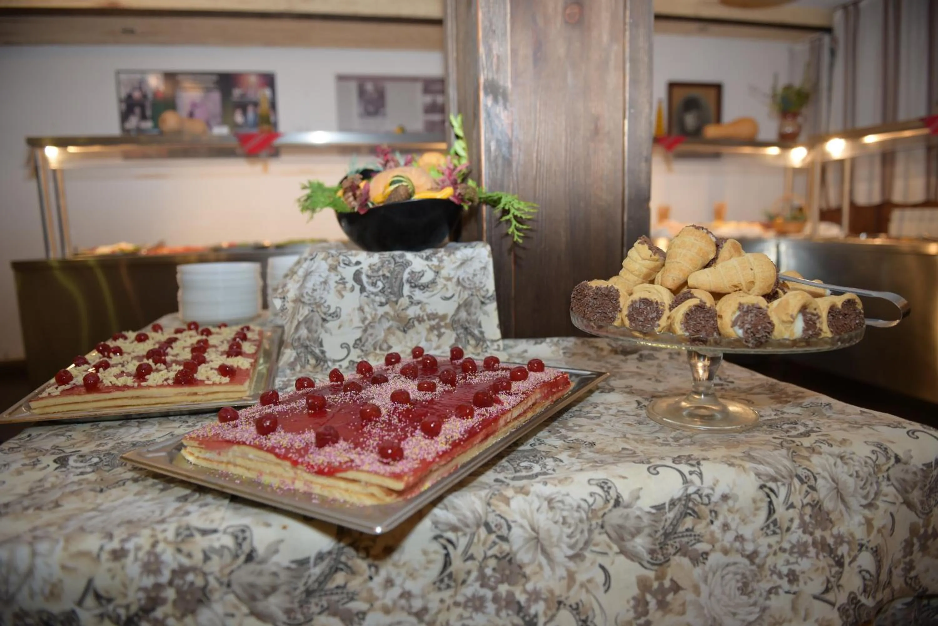 Restaurant/places to eat in Aparthotel Forest Nook