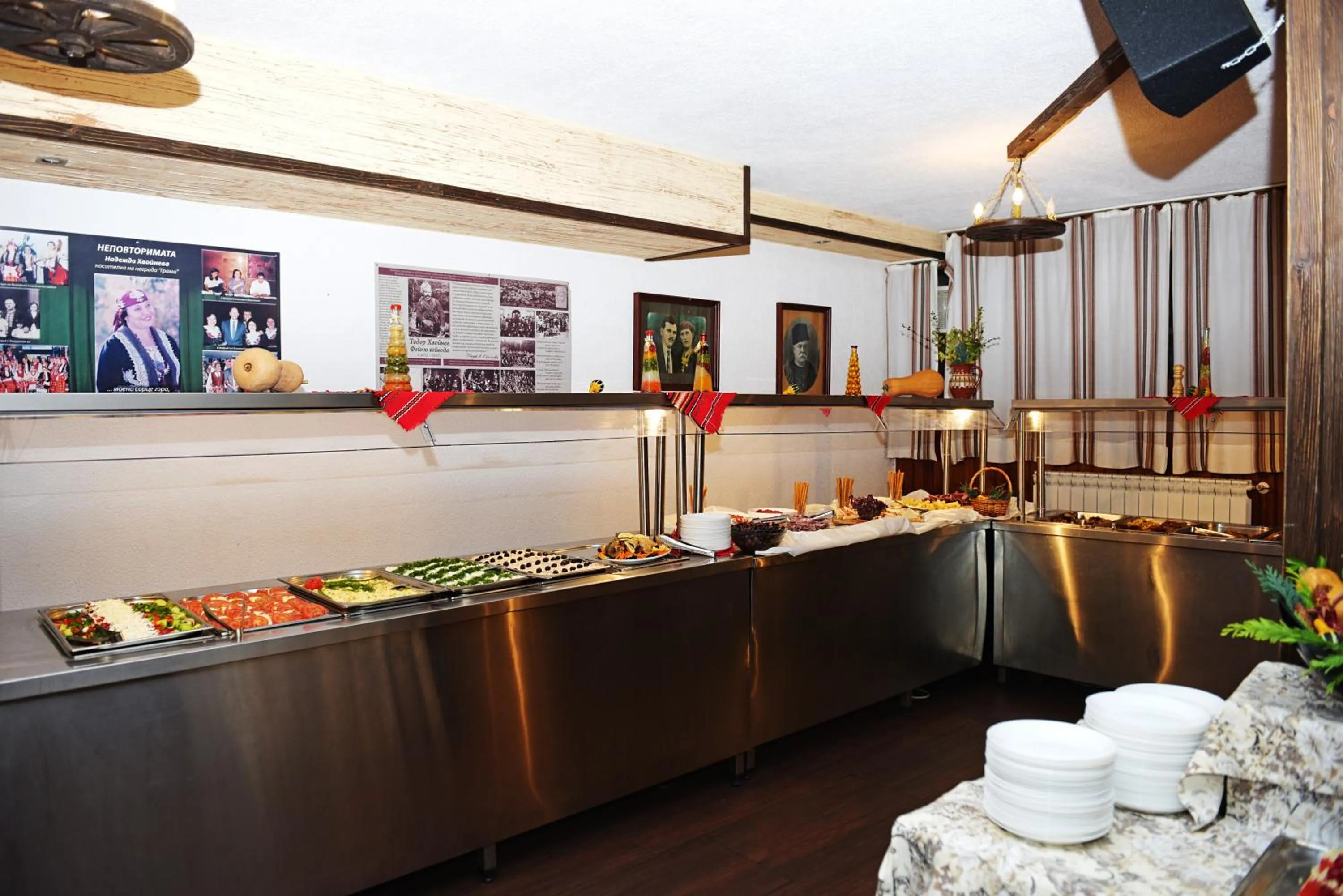 Restaurant/places to eat in Aparthotel Forest Nook