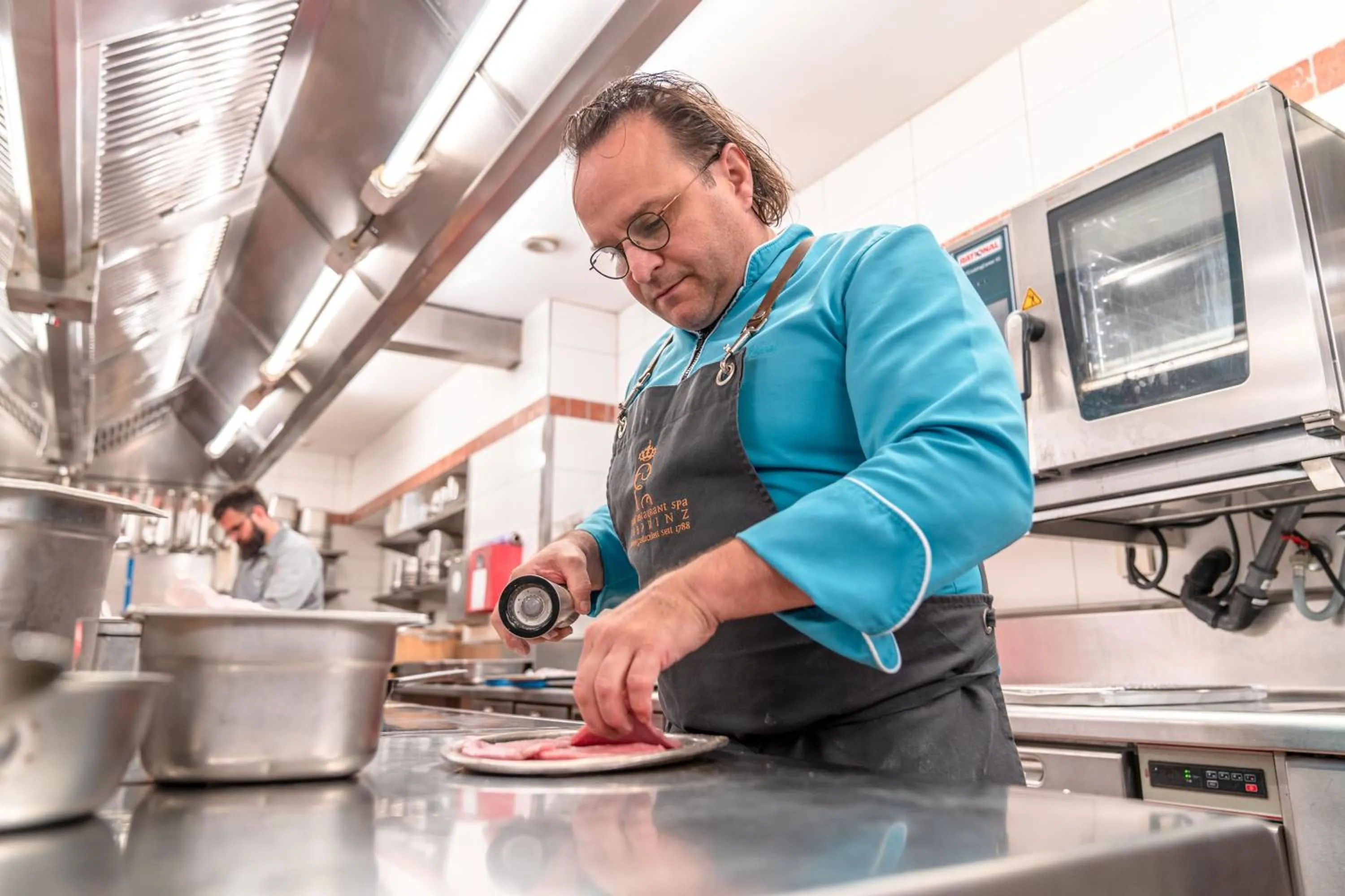 Kitchen or kitchenette in Hotel Erbprinz - Gourmet & Spa