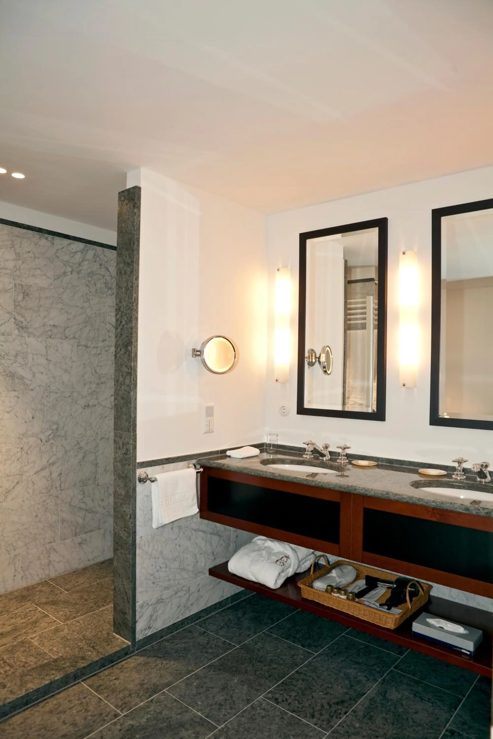 Bathroom in Hotel Erbprinz - Gourmet & Spa