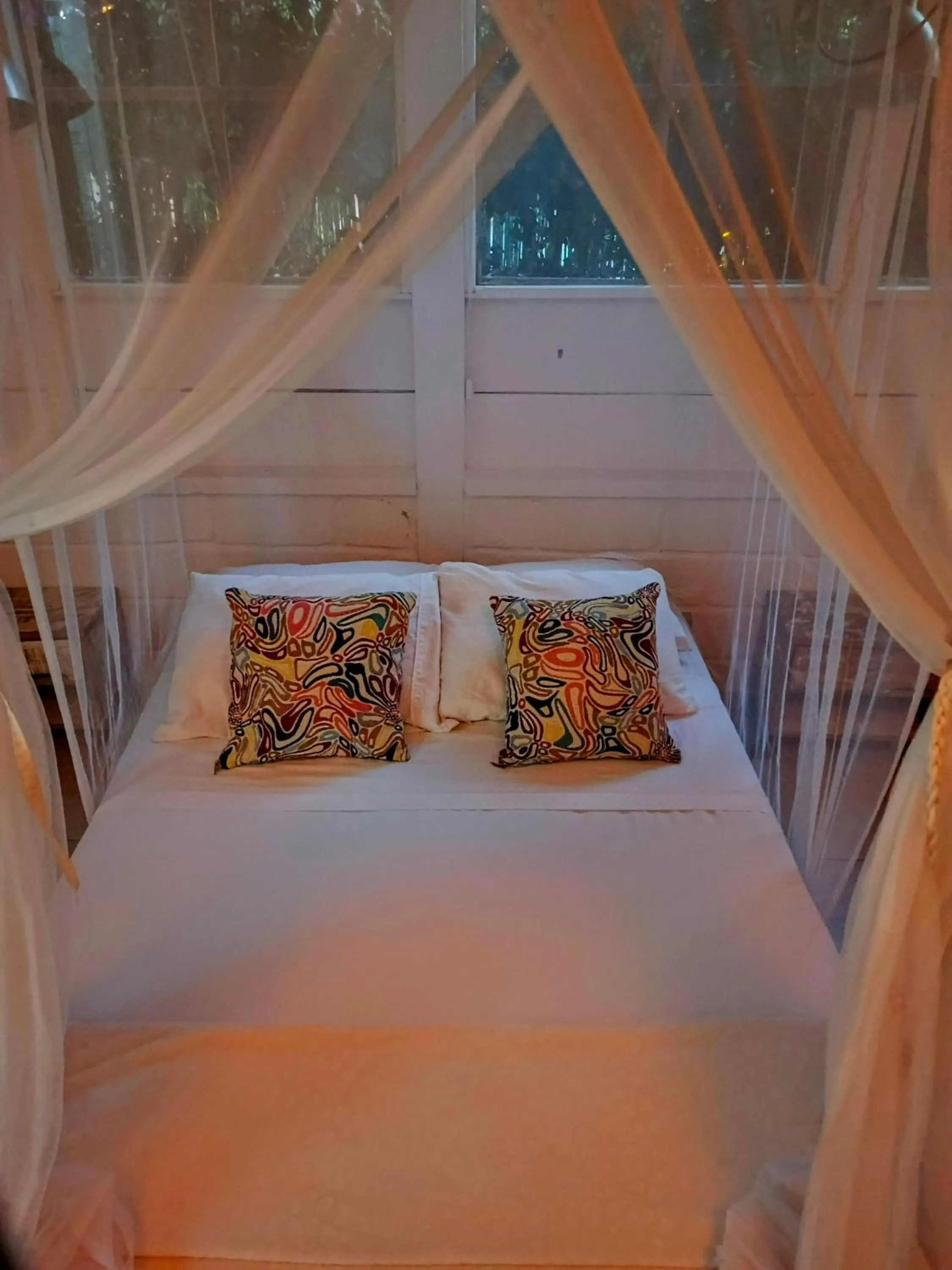 People, Bed in Kawabonga