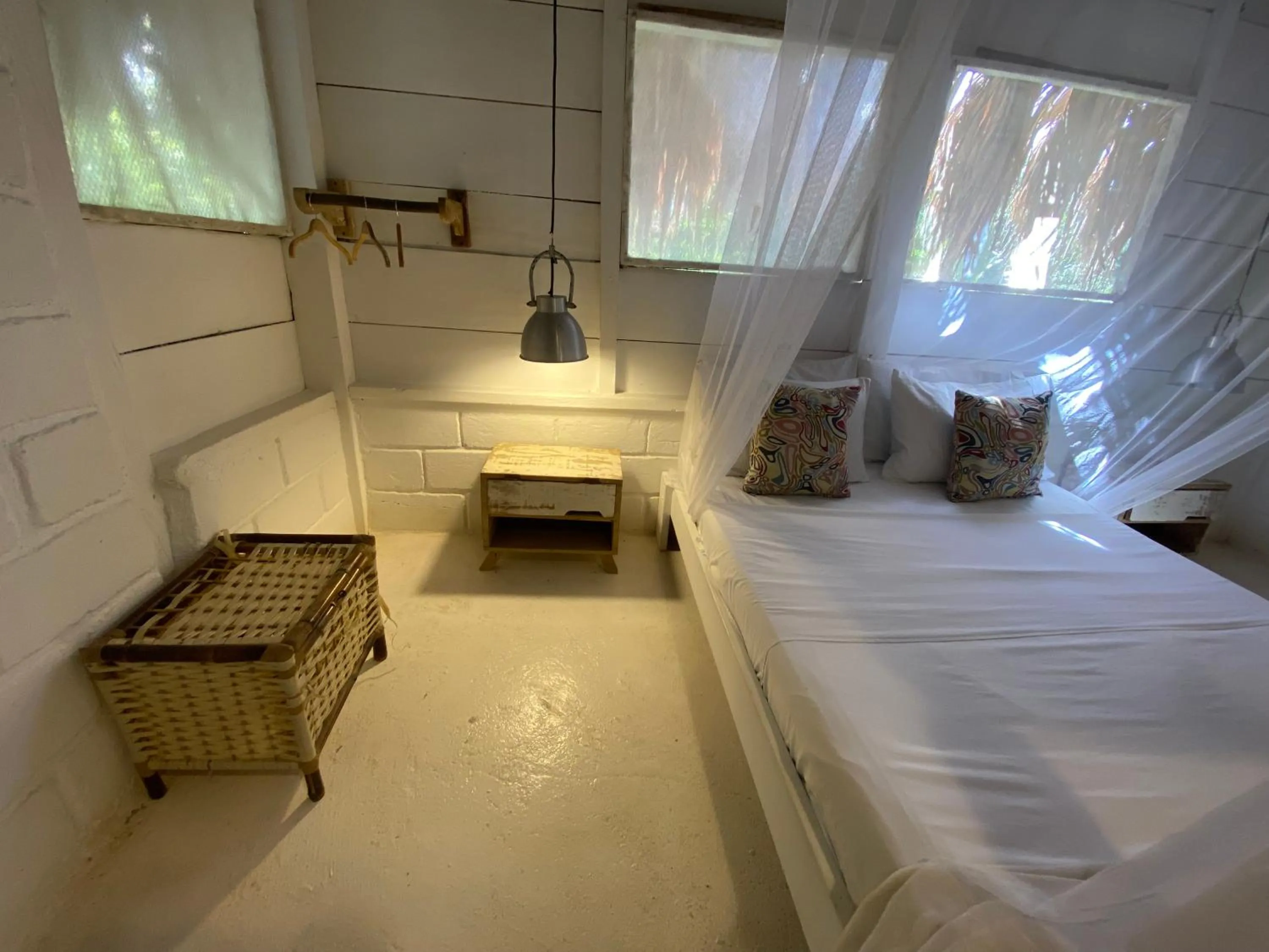 People, Bed in Kawabonga