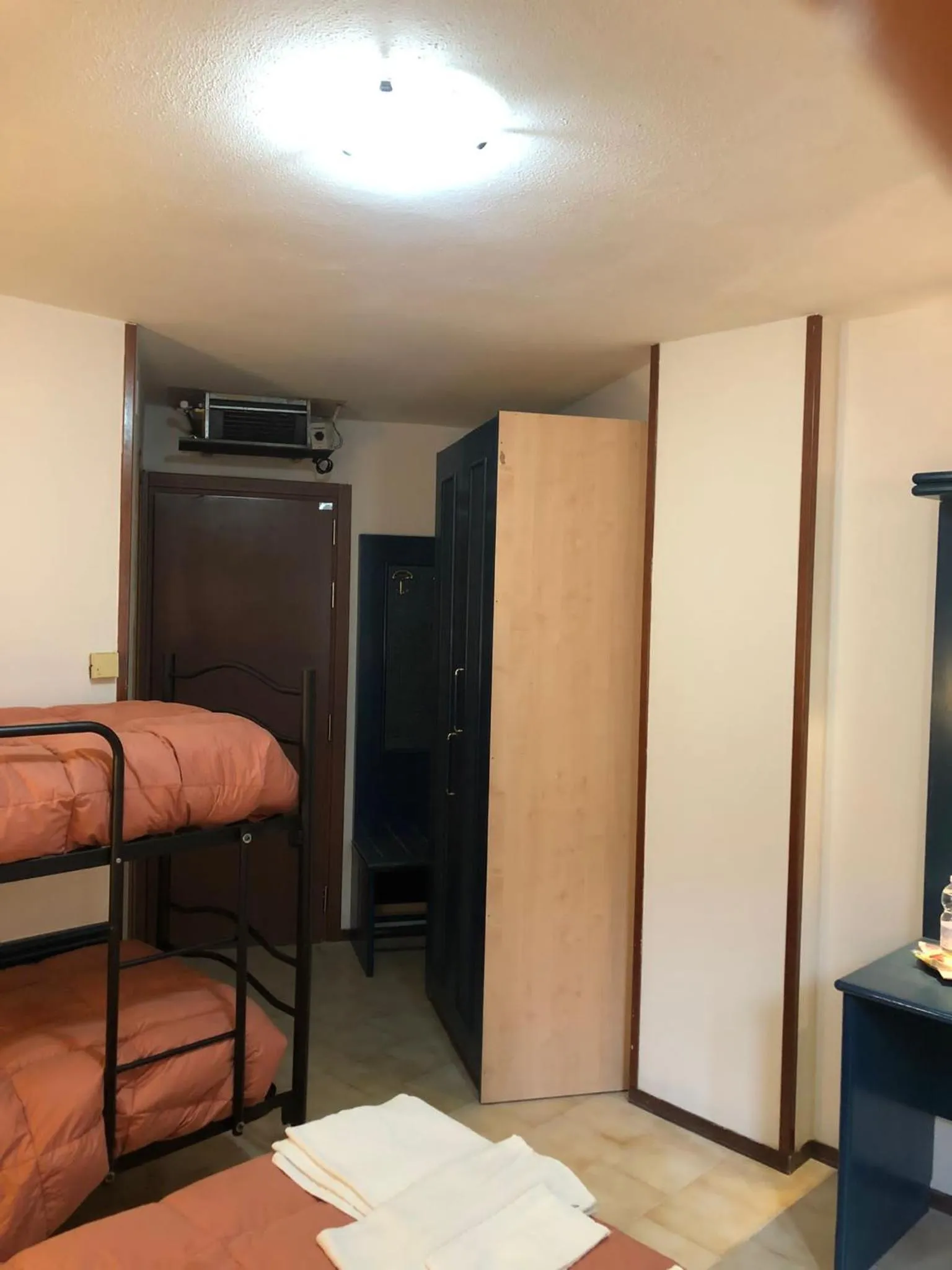 Bed in petit paradis