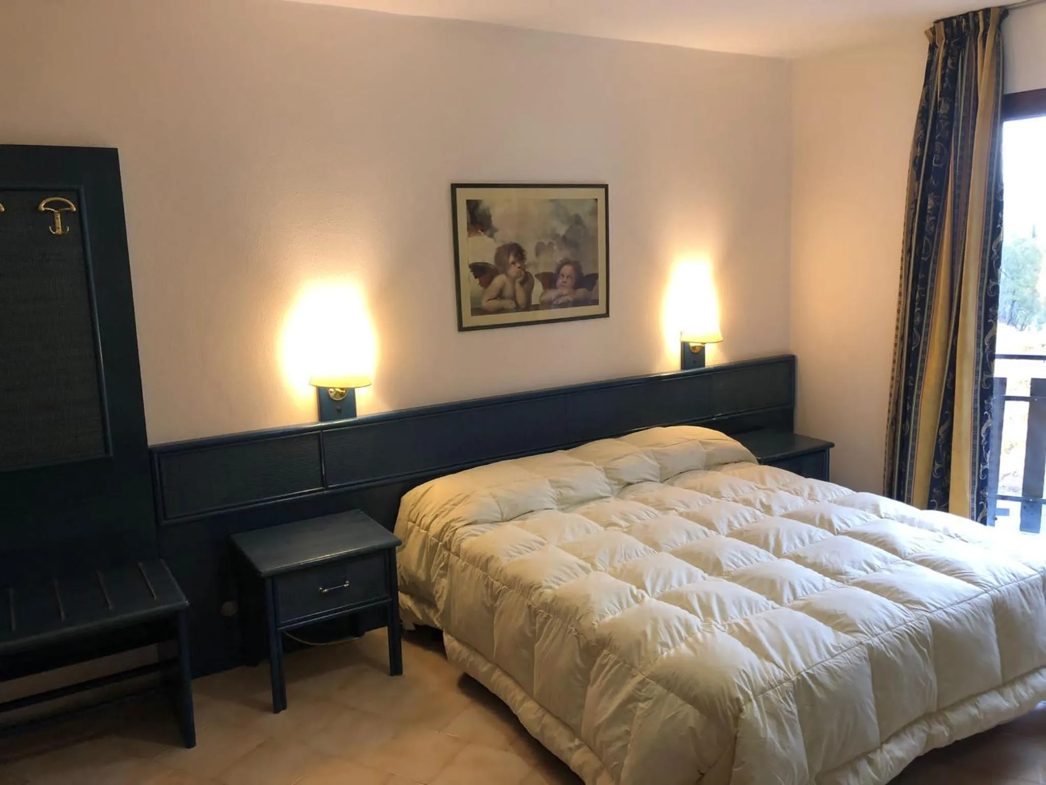 Bed in petit paradis