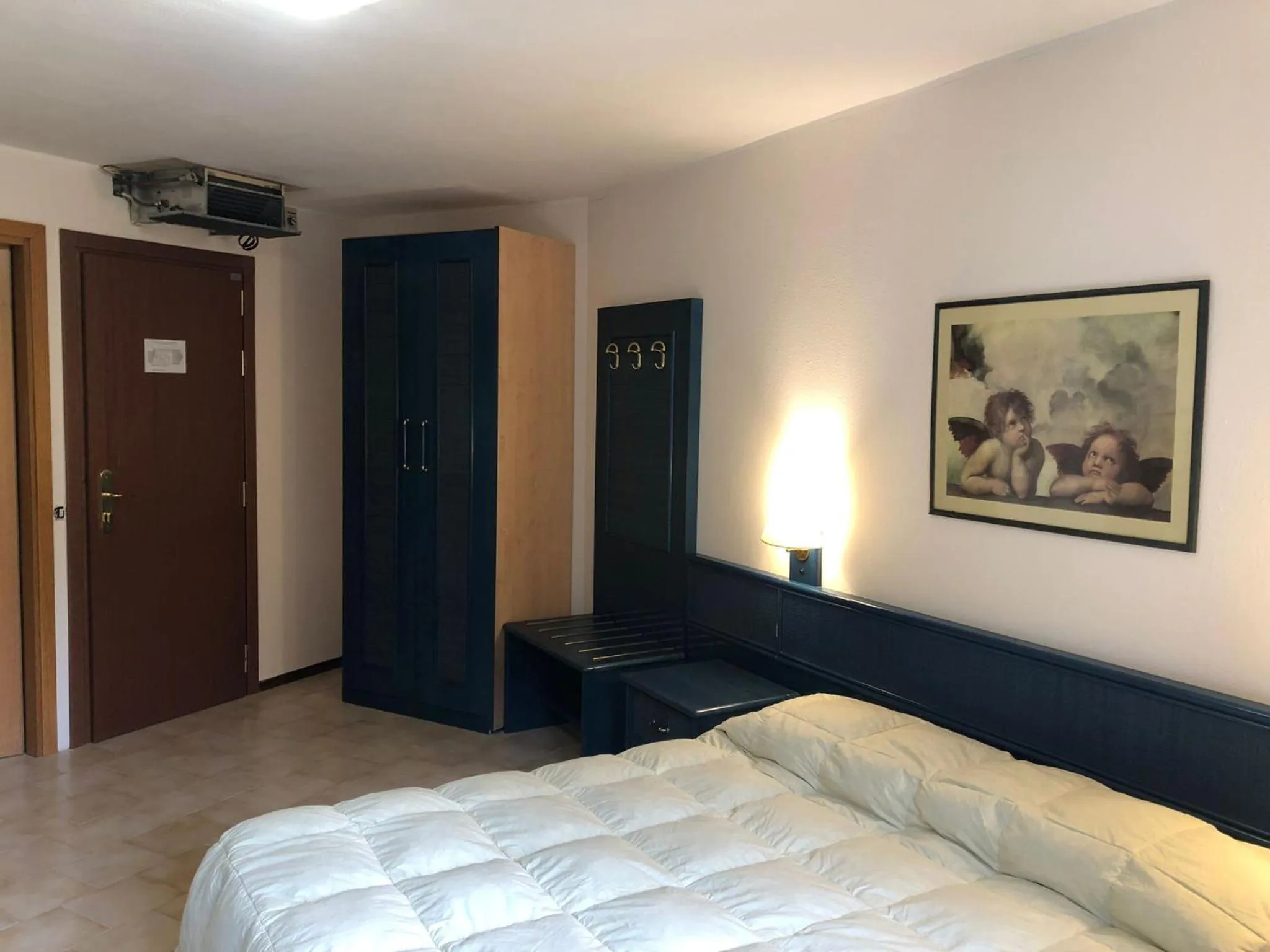 Bed in petit paradis