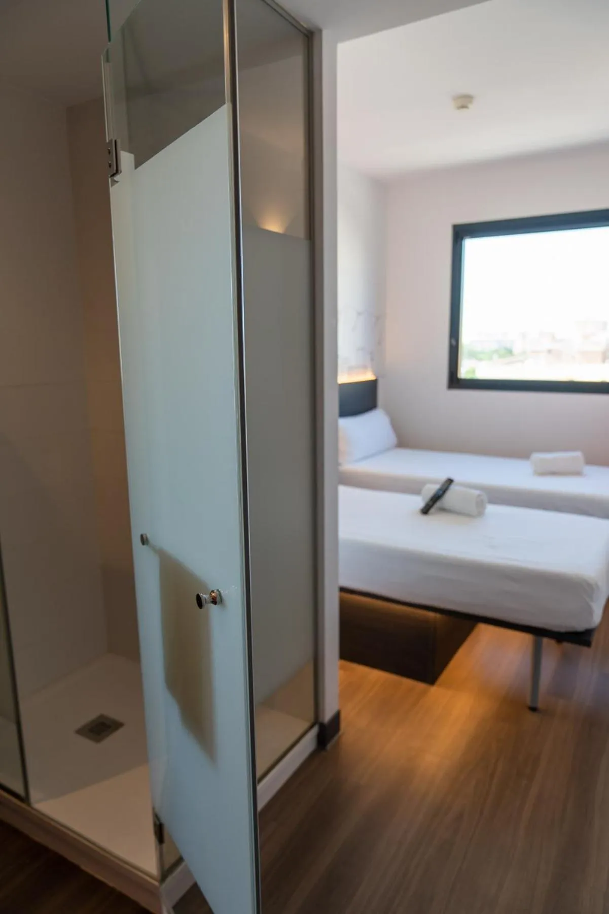 Photo of the whole room, Bed in easyHotel Malaga City Centre