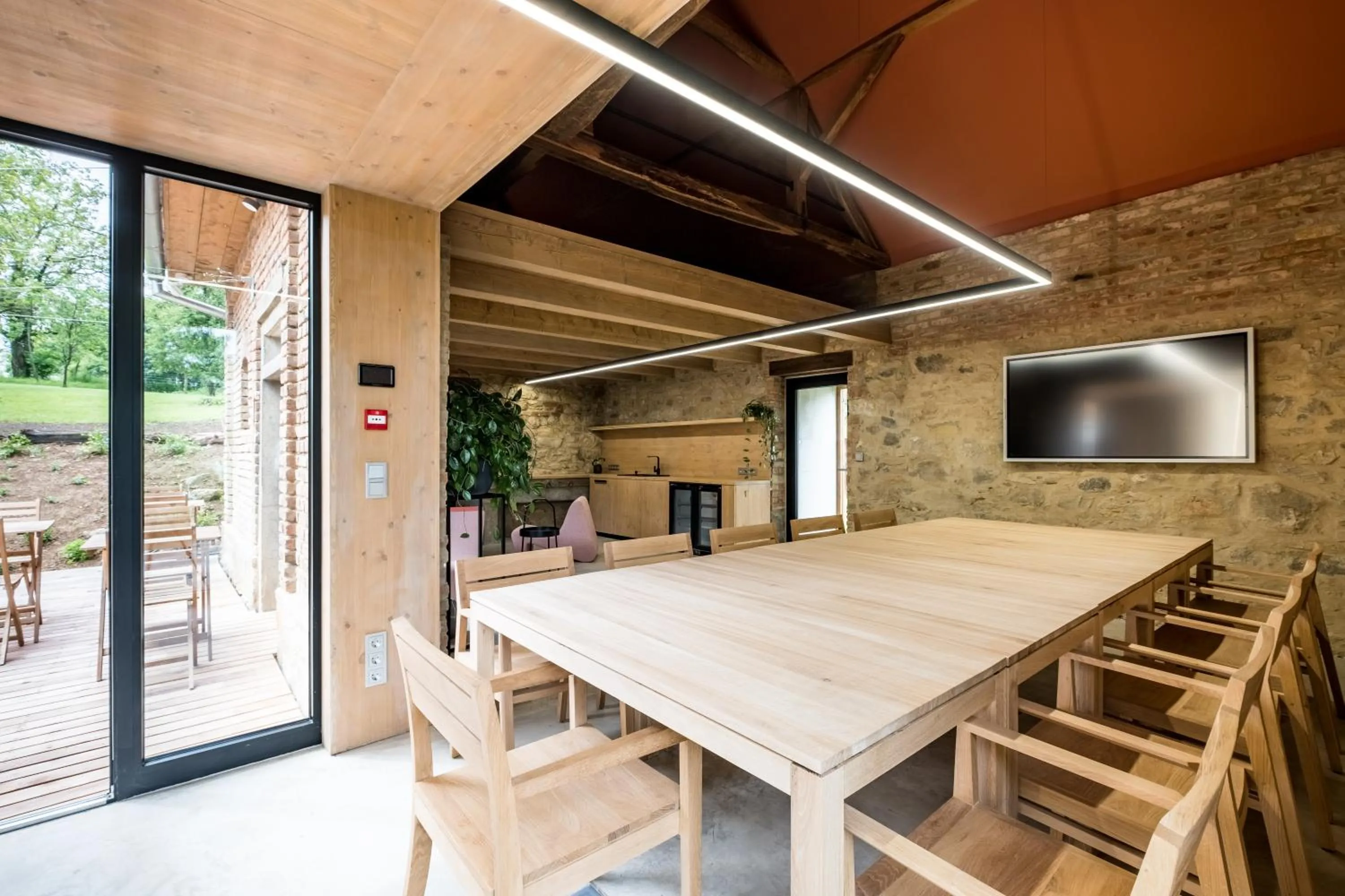 TV and multimedia in Almalomb Apartman