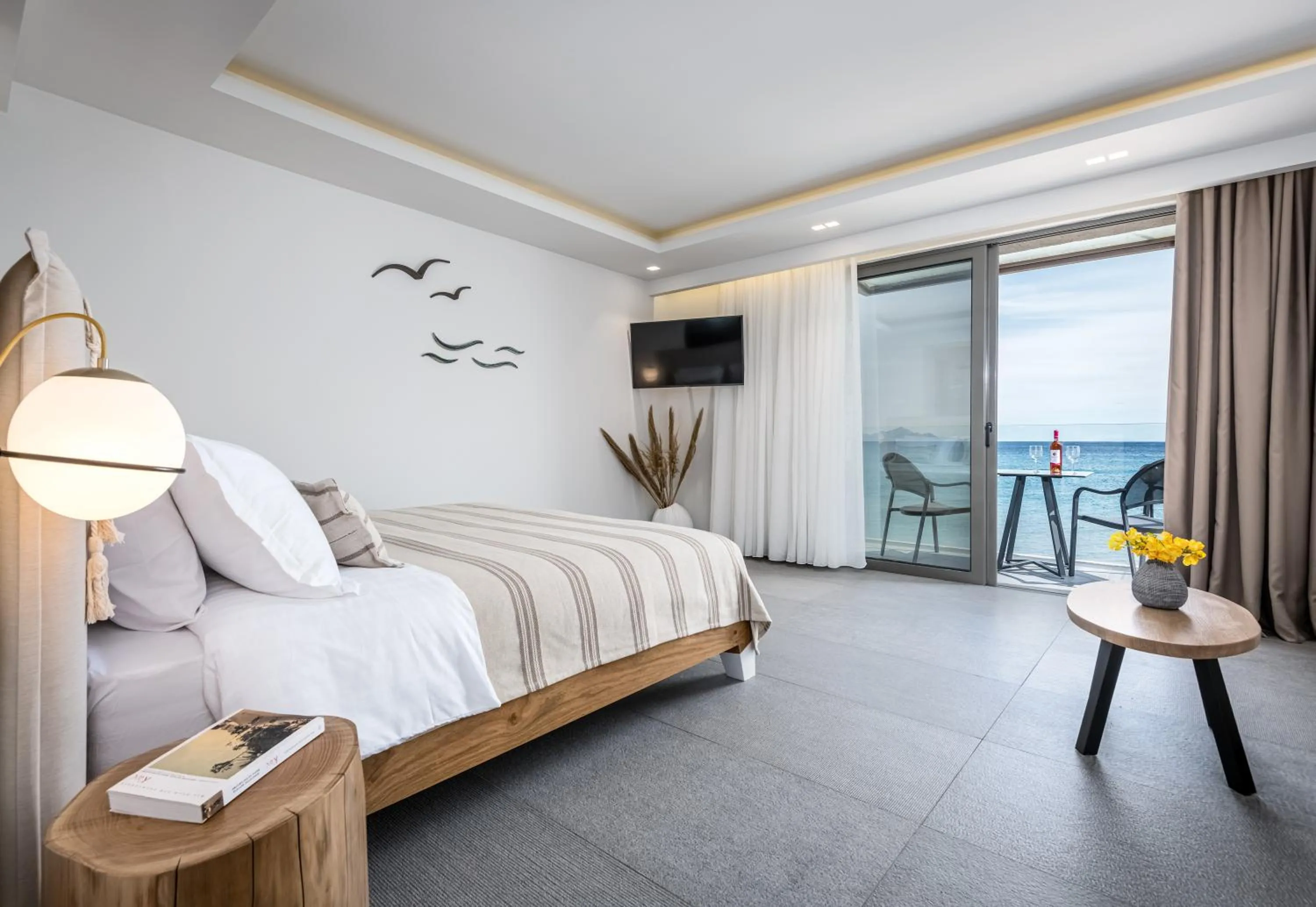 Bed in NISSEA Boutique Hotel
