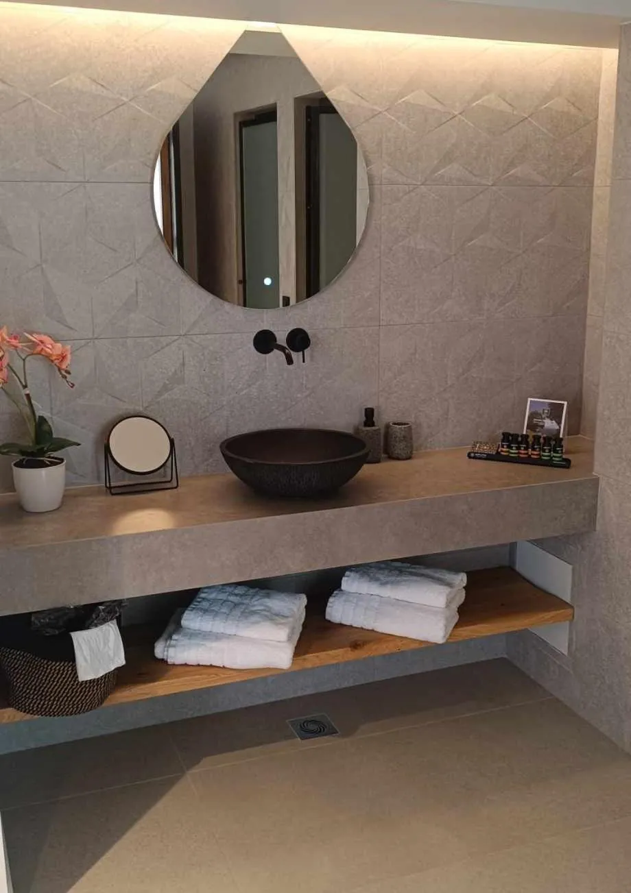 NISSEA Boutique Hotel