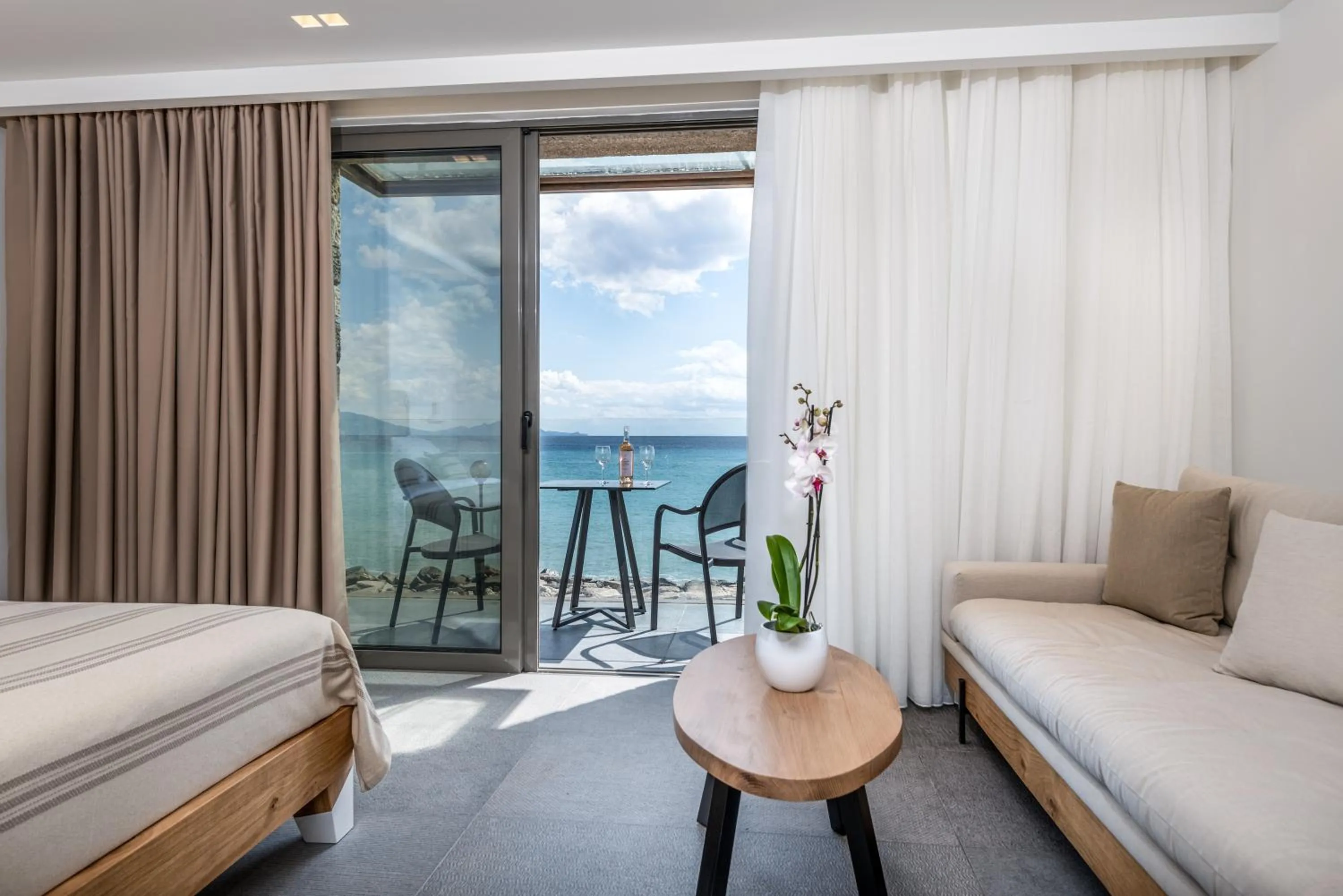 Bed in NISSEA Boutique Hotel