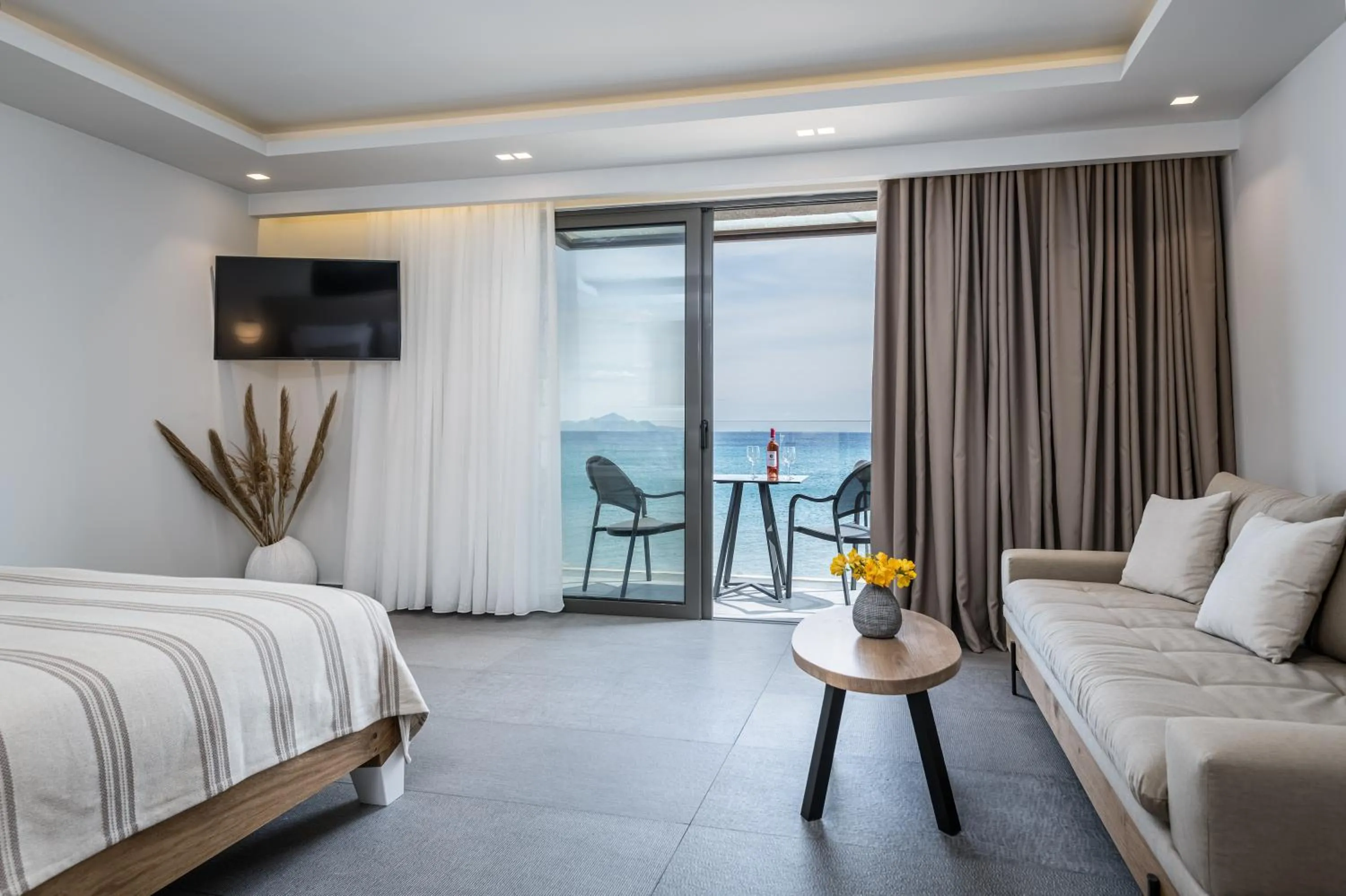 Bed in NISSEA Boutique Hotel