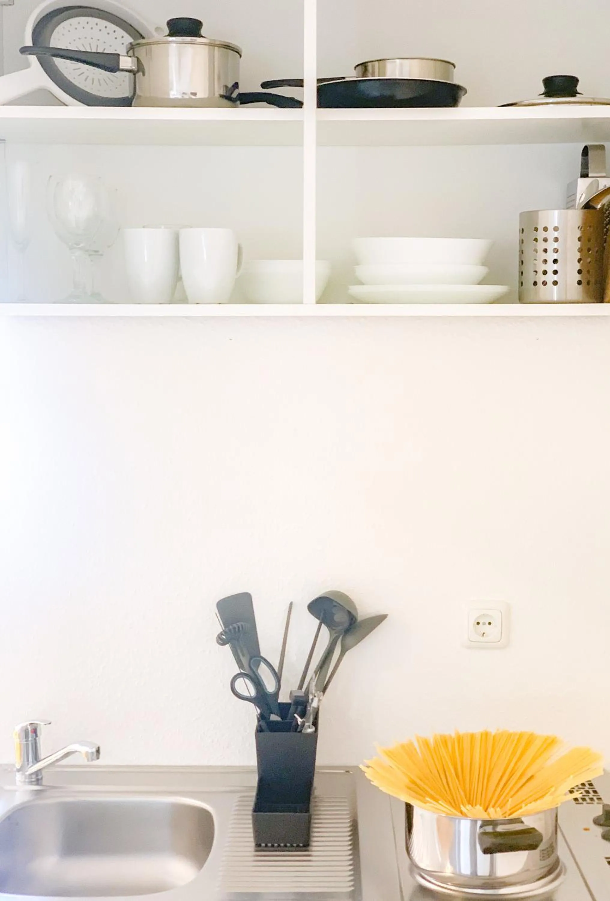 Kitchen or kitchenette in Relax Aachener Boardinghouse Appartements Premium 1