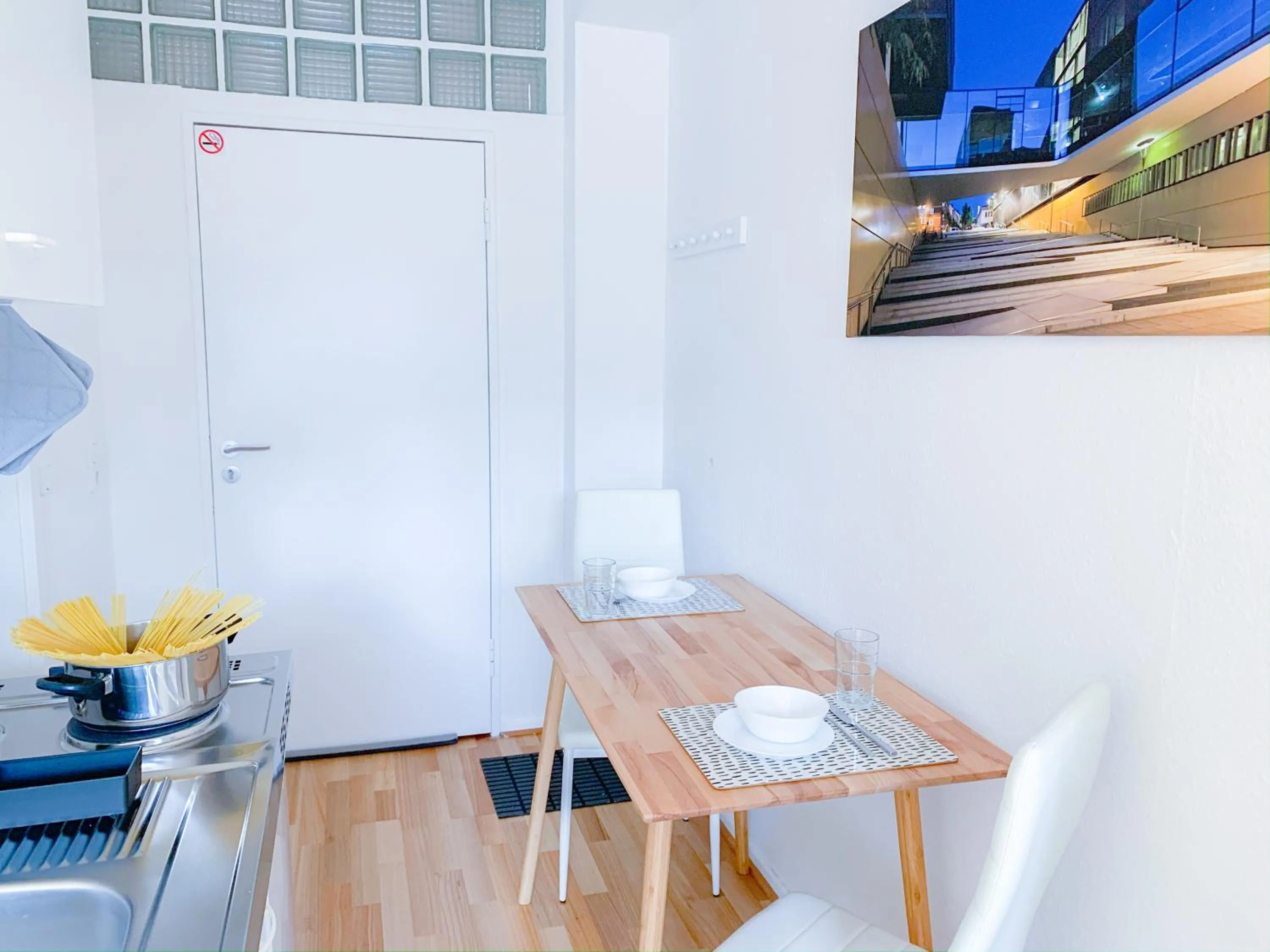 Dining area in Relax Aachener Boardinghouse Appartements Premium 1