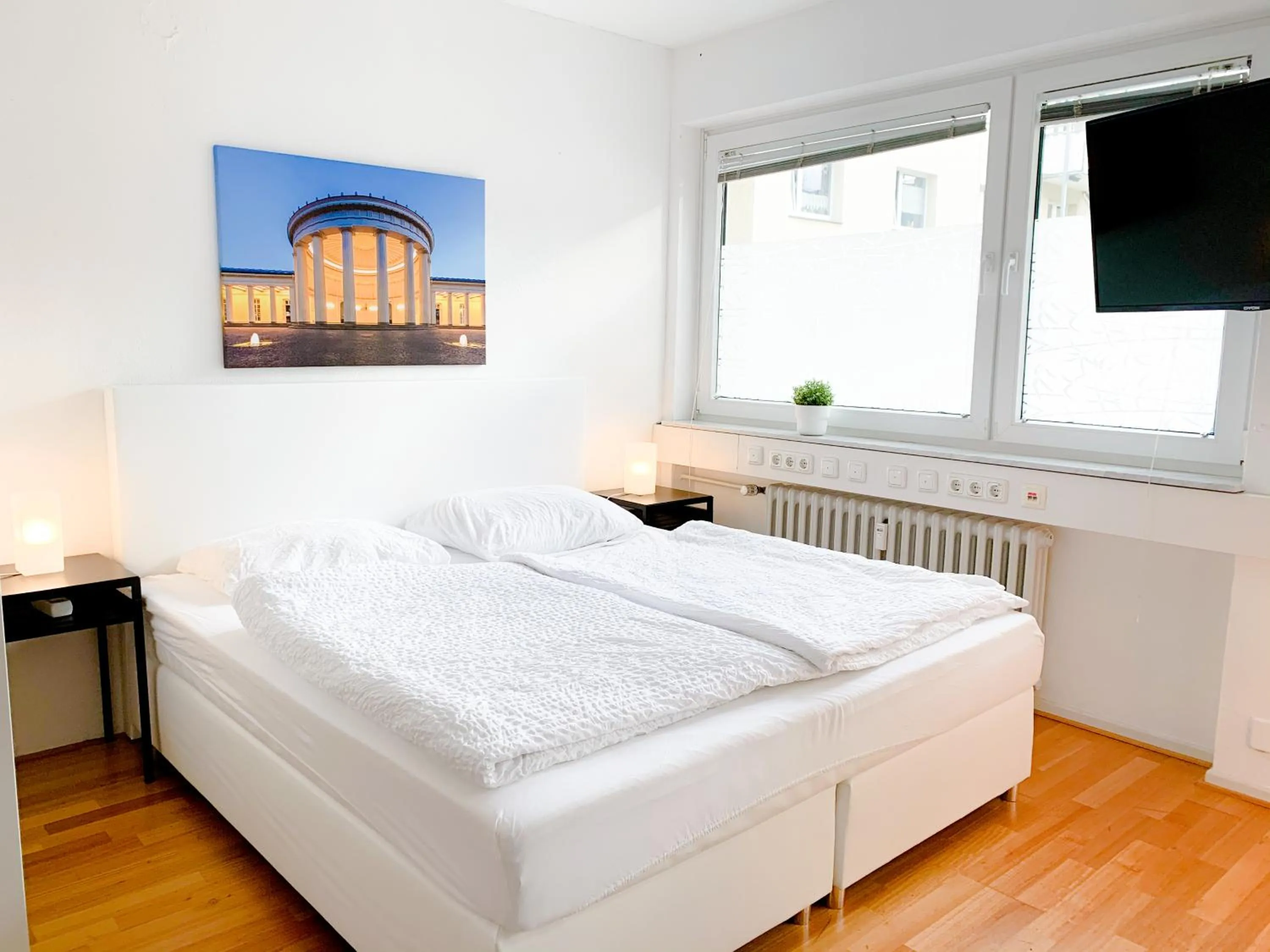 Bedroom, Bed in Relax Aachener Boardinghouse Appartements Premium 1
