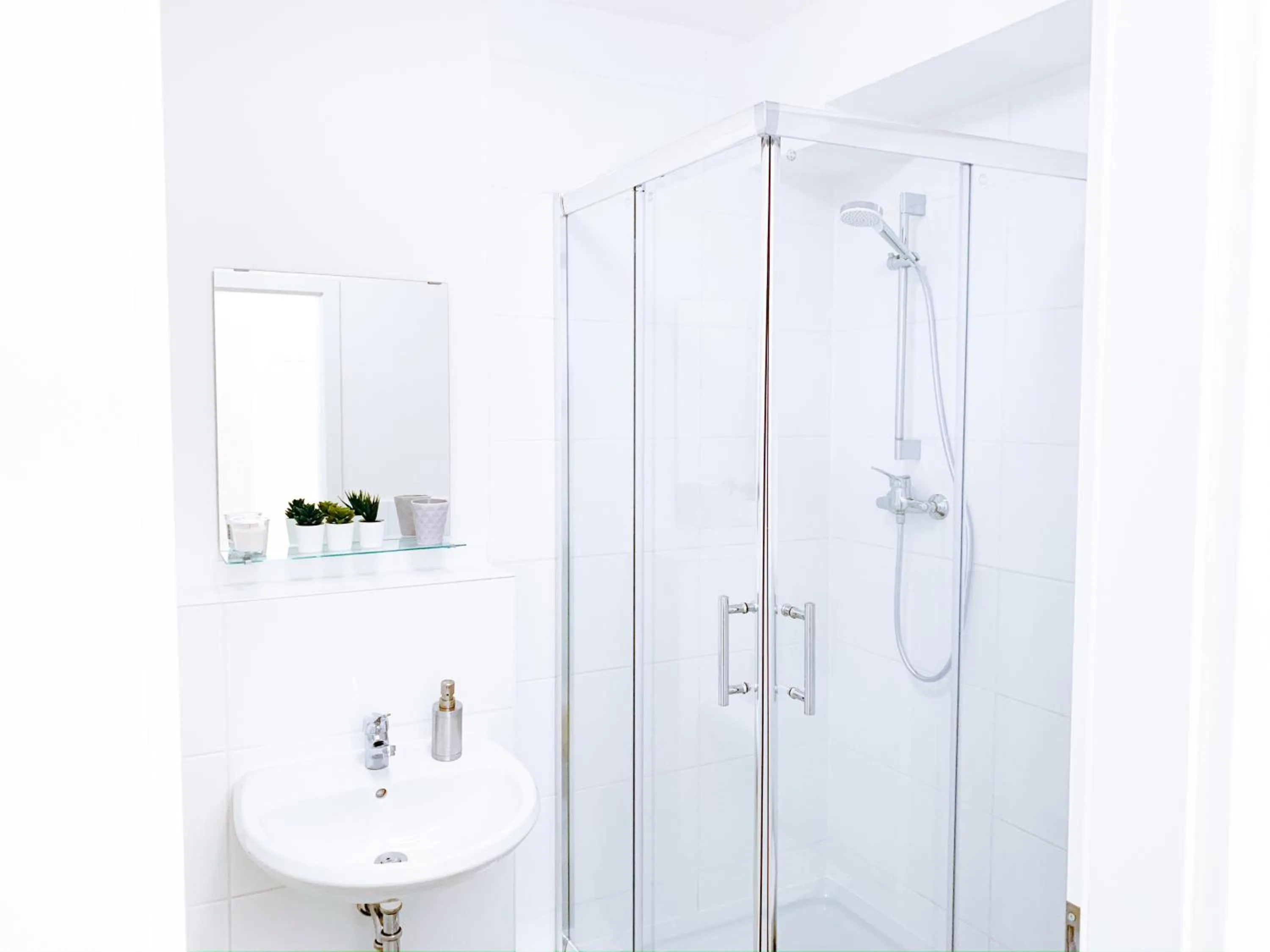 Shower in Relax Aachener Boardinghouse Appartements Premium 1