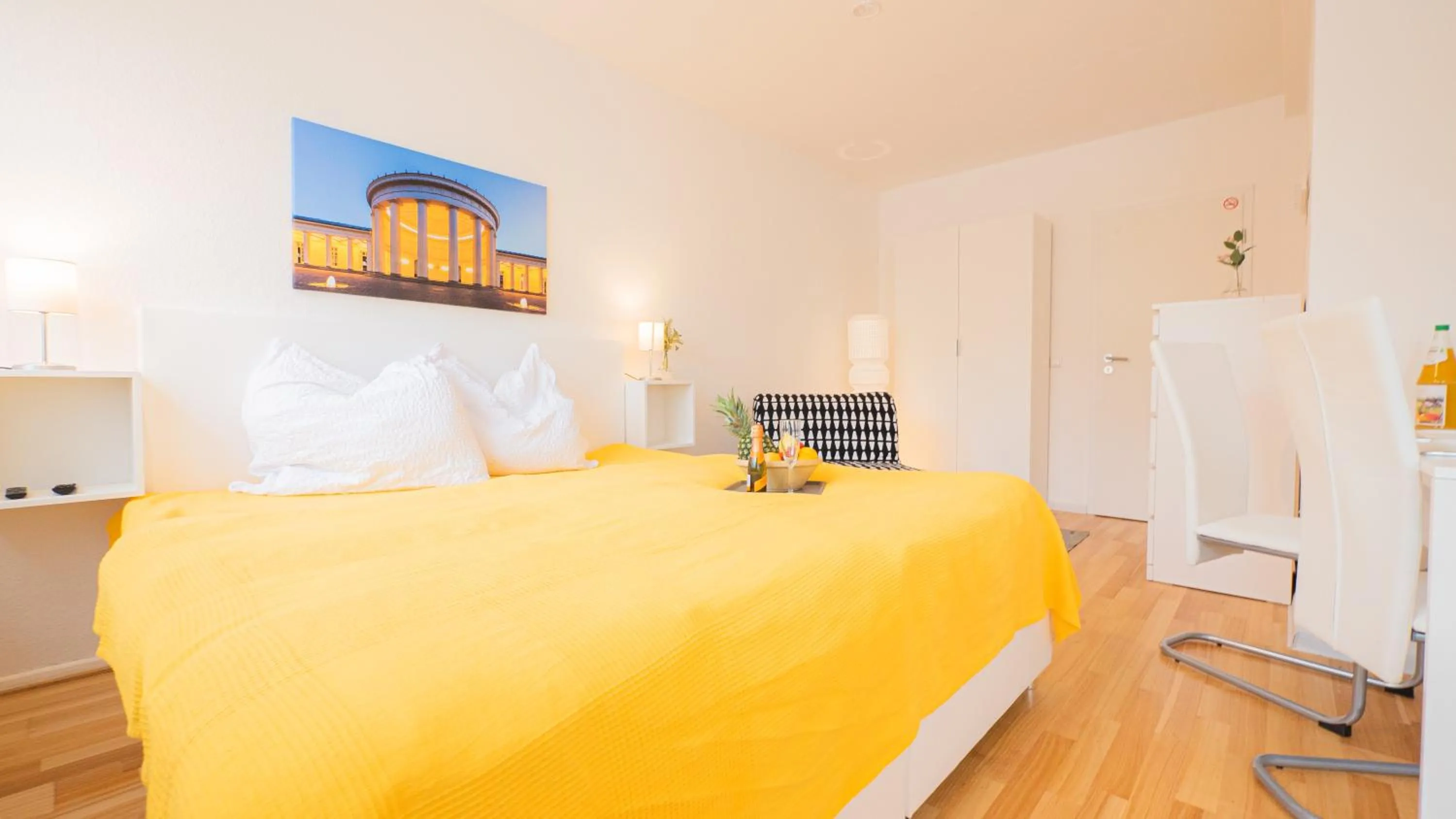 Bed in Relax Aachener Boardinghouse Appartements Premium 1