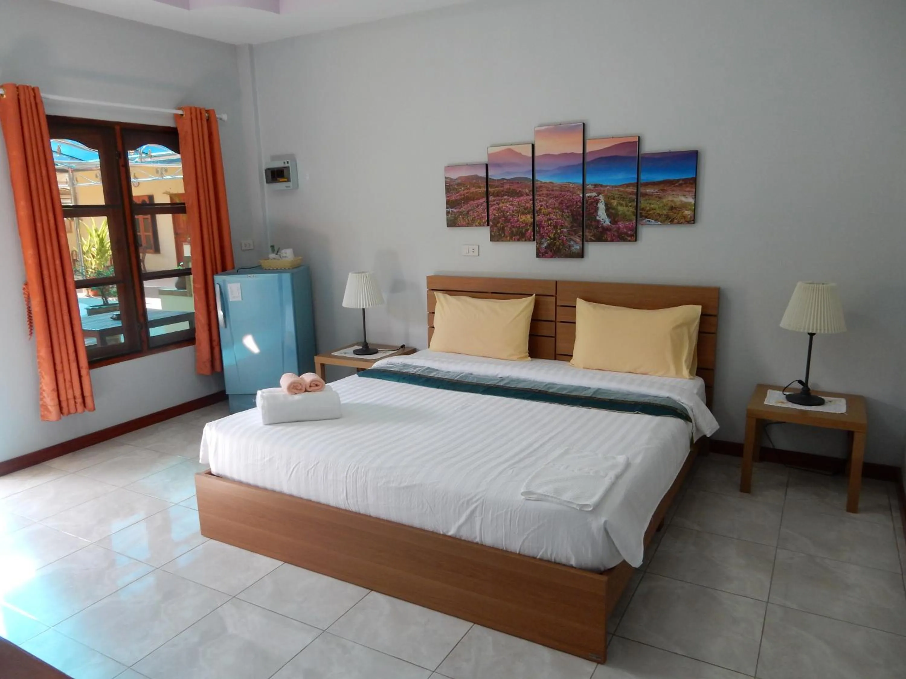 Photo of the whole room in Malee Resort