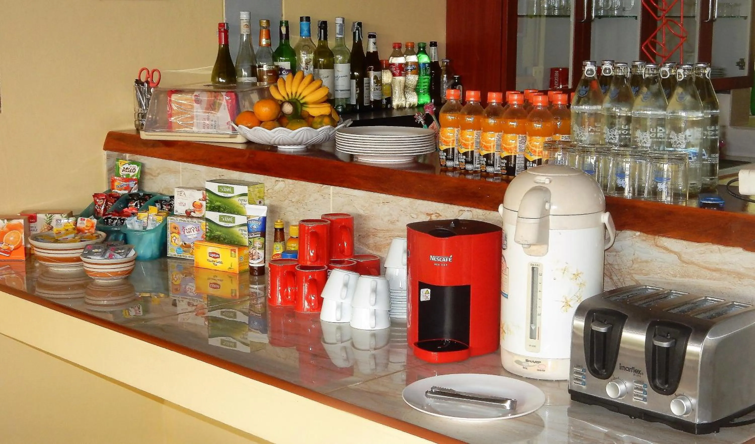Coffee/tea facilities in Malee Resort