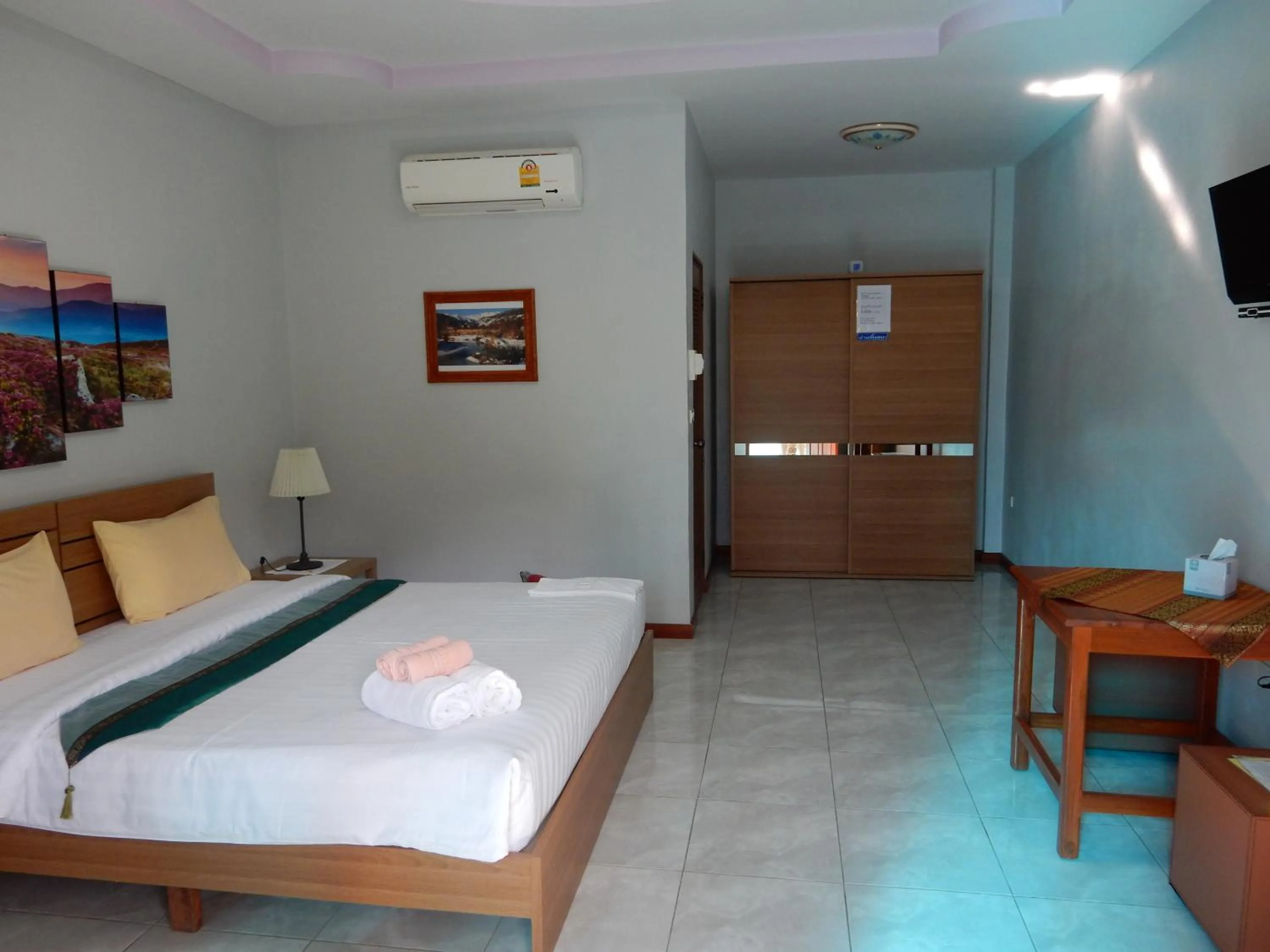 Photo of the whole room in Malee Resort