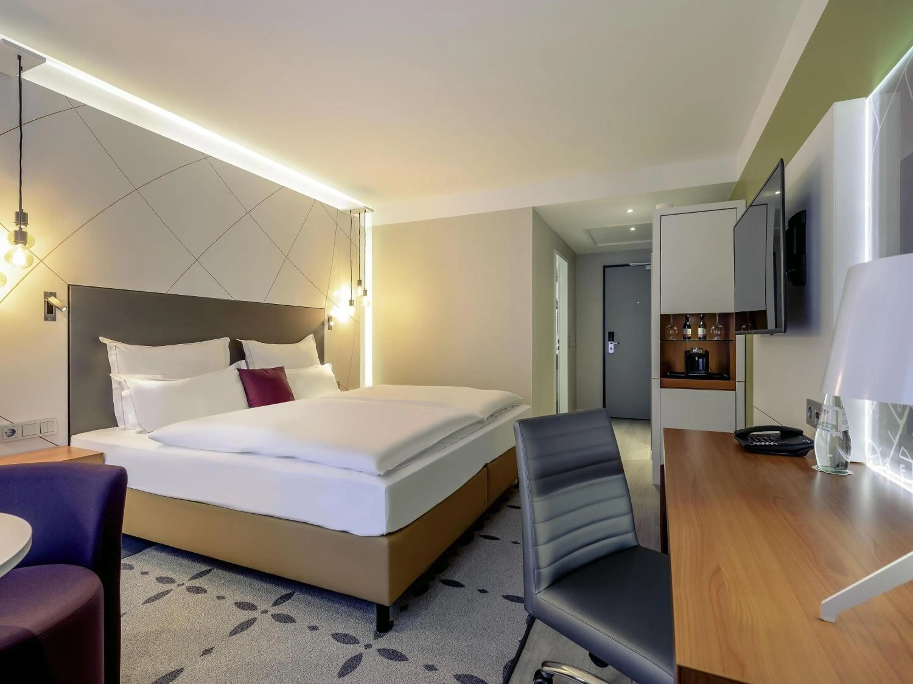 Bedroom, Bed in Mercure Kamen Unna