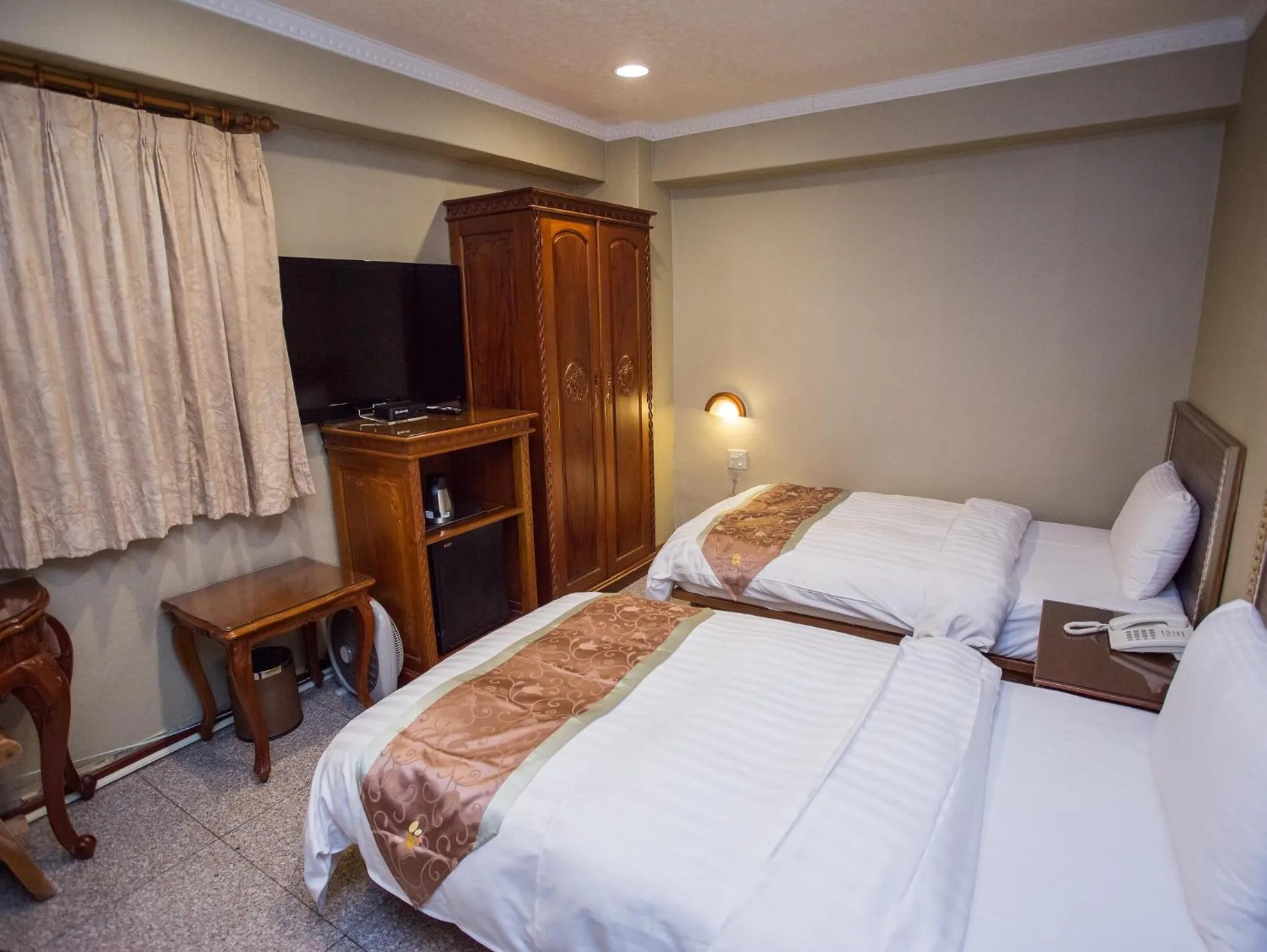 Photo of the whole room, Bed in Mei Jia Mei Hotel