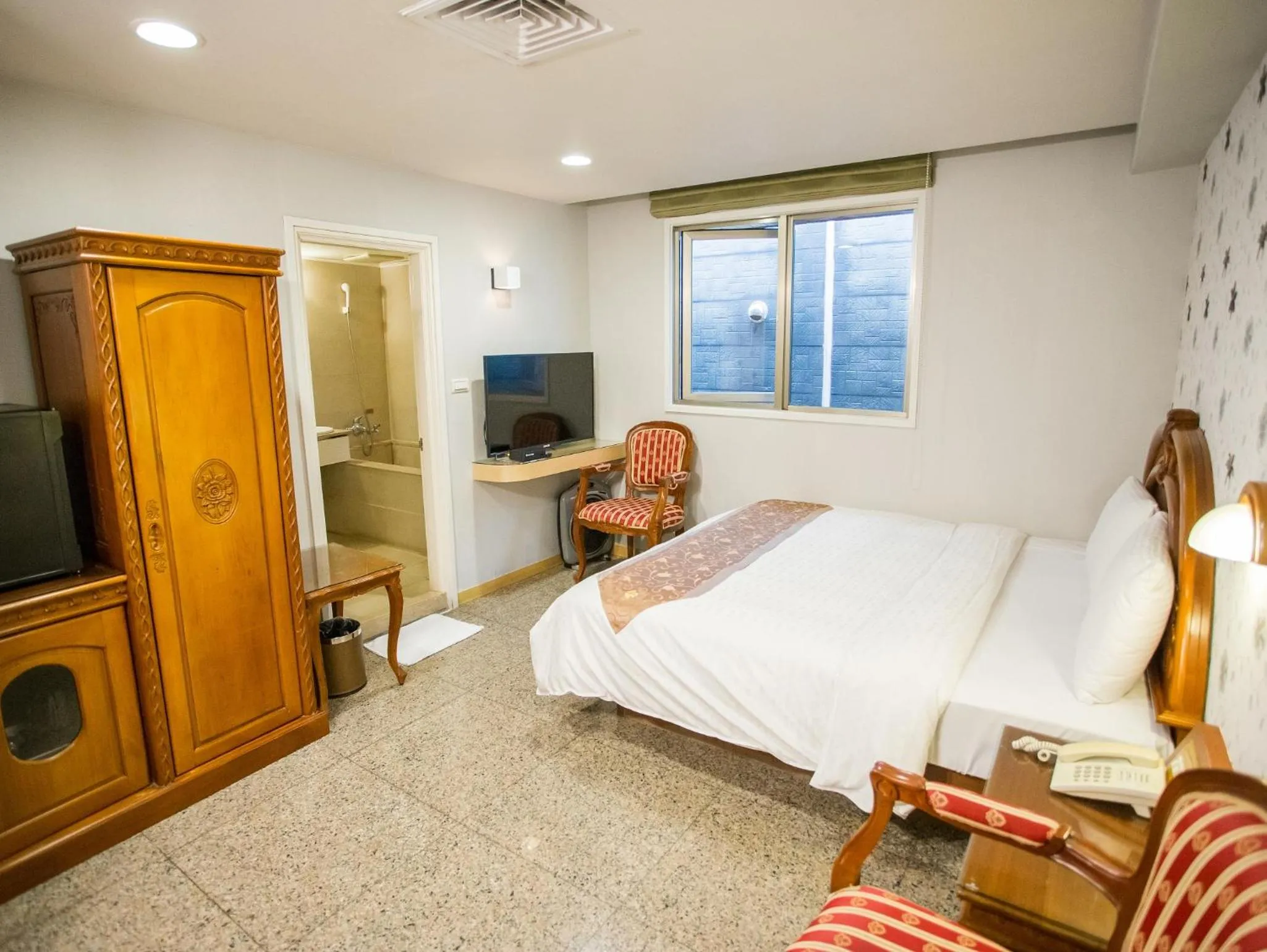 Photo of the whole room, Bed in Mei Jia Mei Hotel