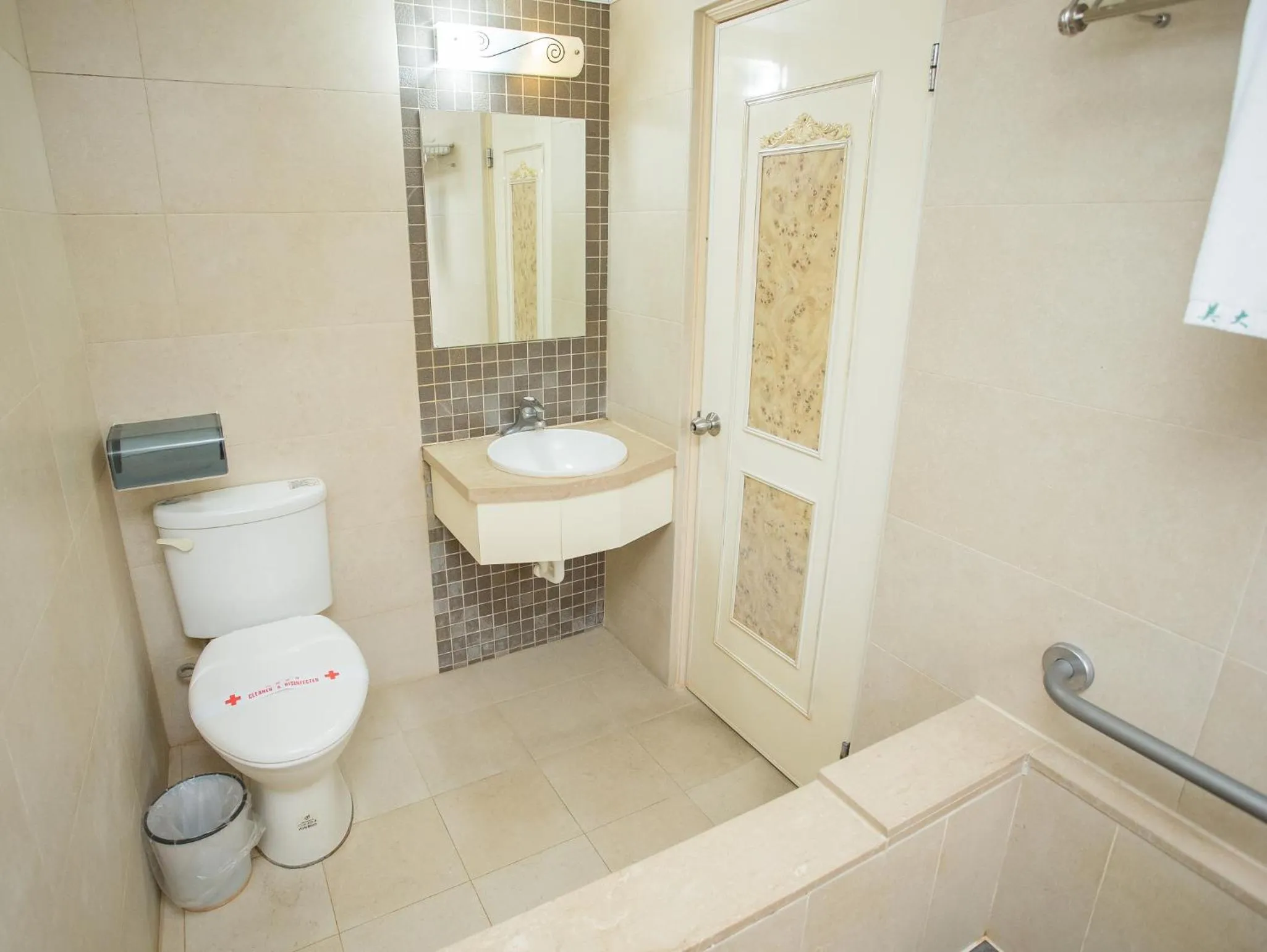 Bathroom in Mei Jia Mei Hotel