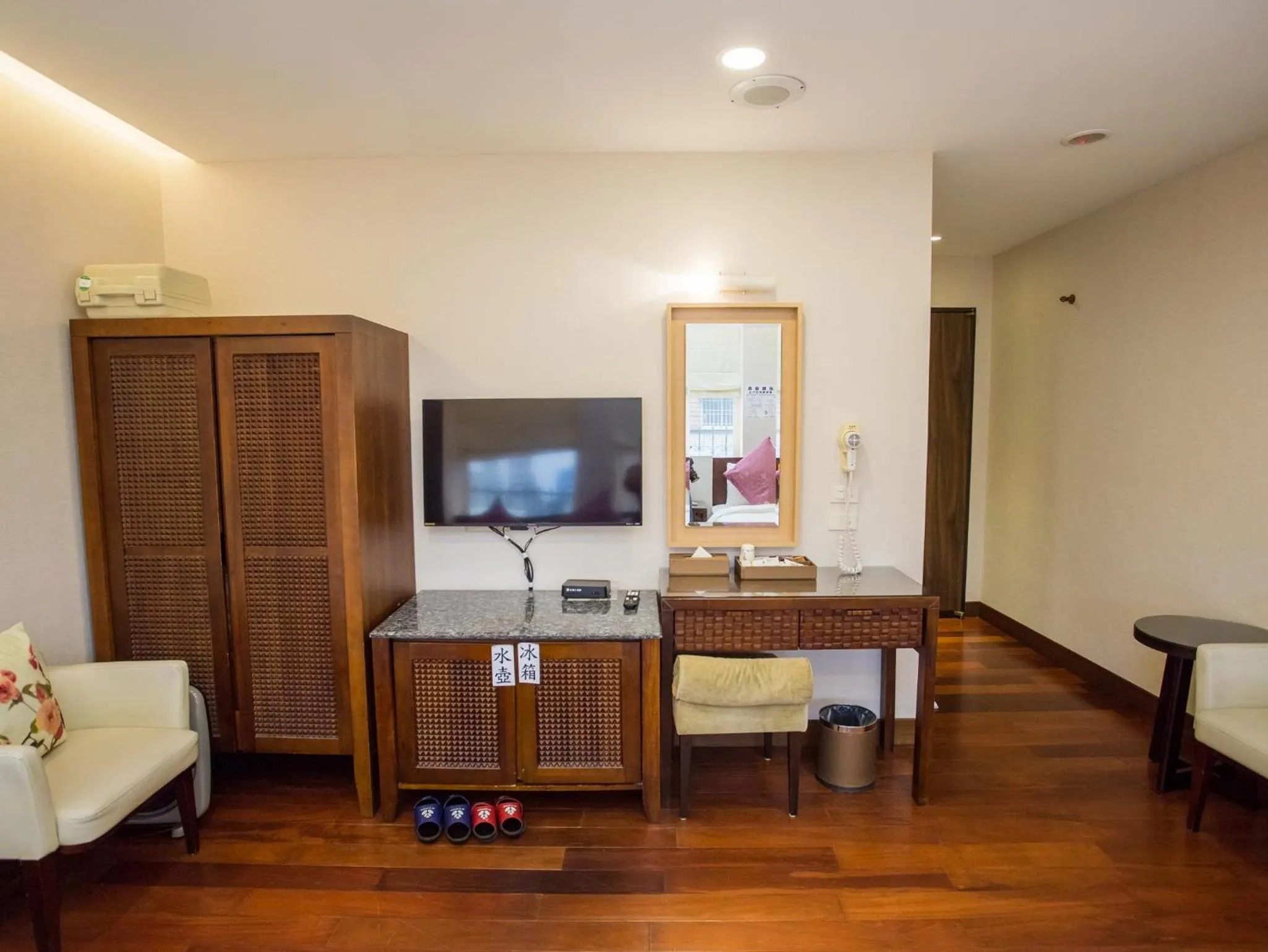 Photo of the whole room in Mei Jia Mei Hotel