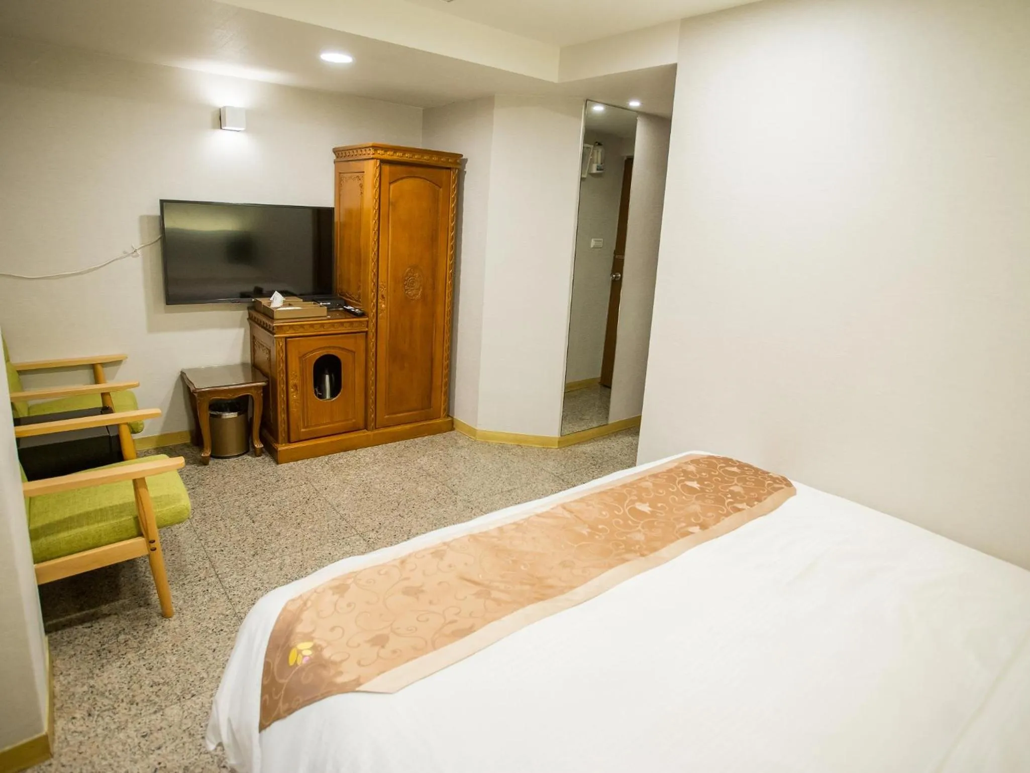 Photo of the whole room, Bed in Mei Jia Mei Hotel