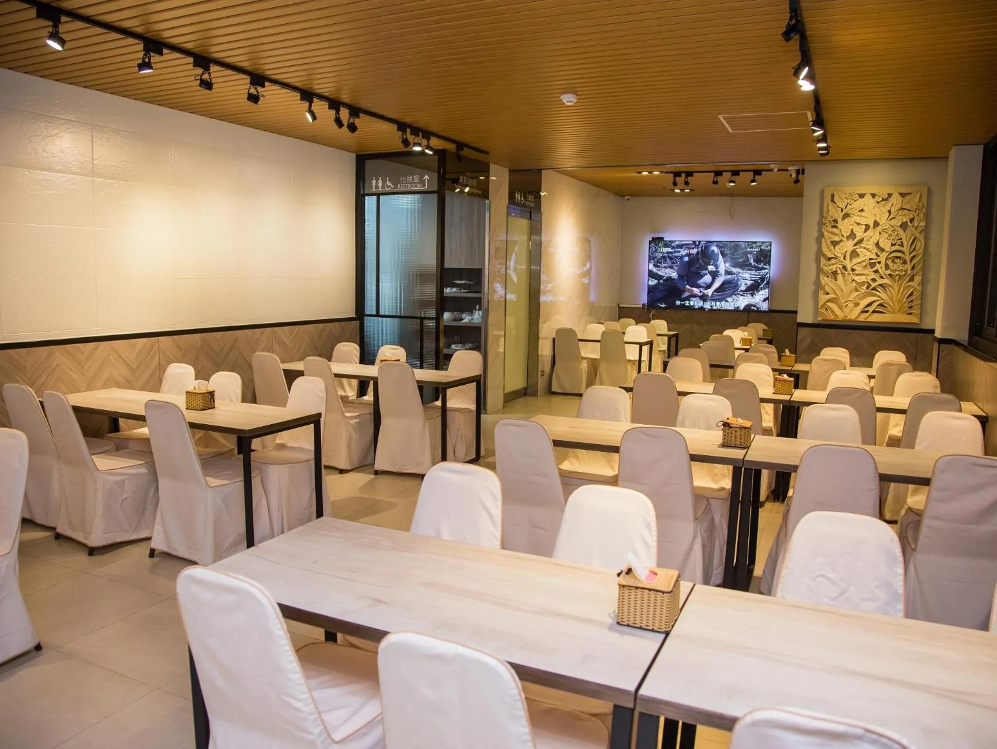 Restaurant/places to eat in Mei Jia Mei Hotel