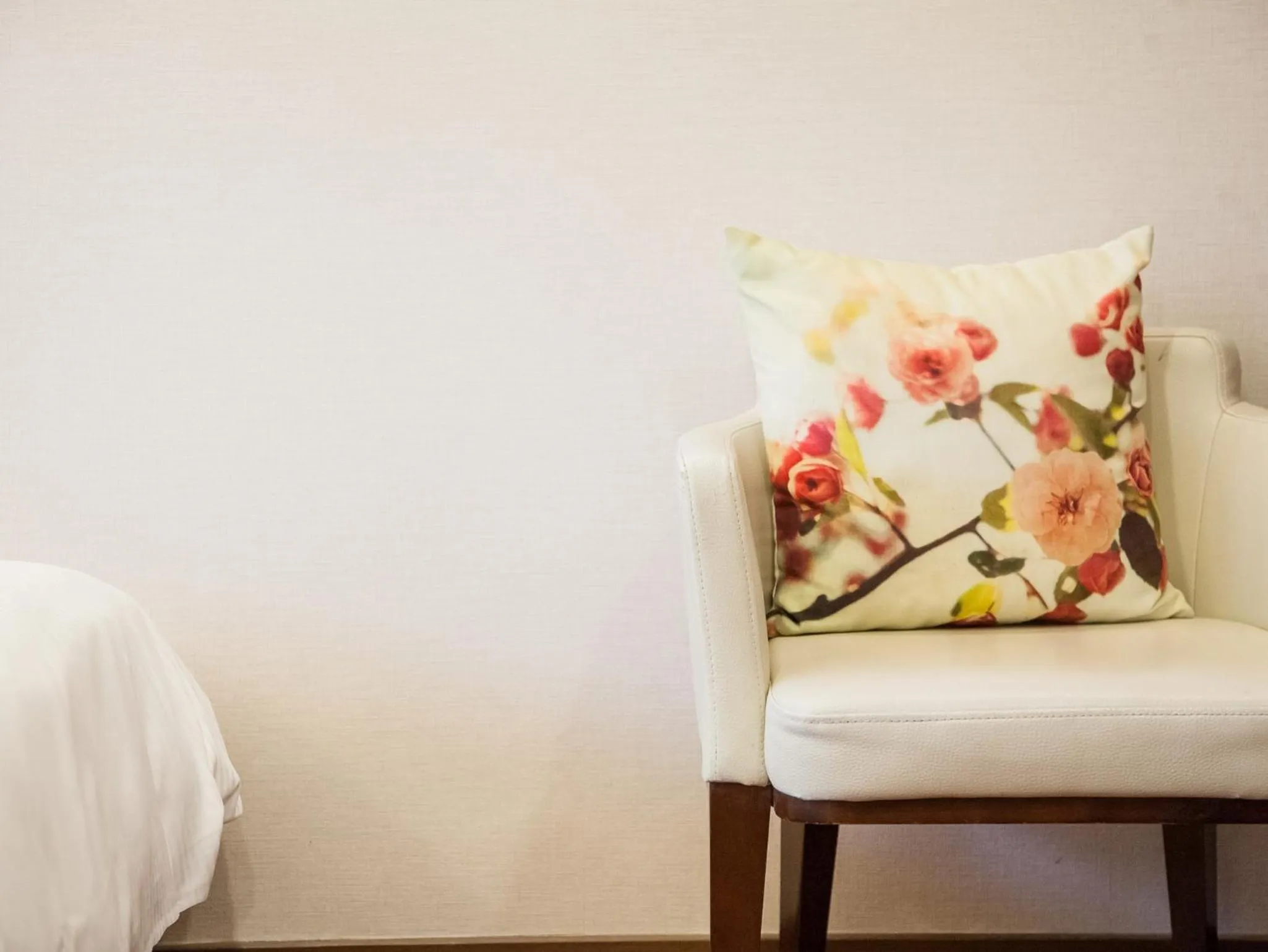 Decorative detail, Bed in Mei Jia Mei Hotel