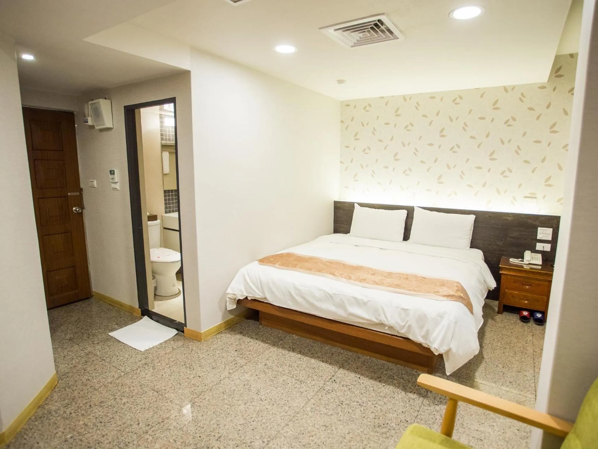 Photo of the whole room, Bed in Mei Jia Mei Hotel